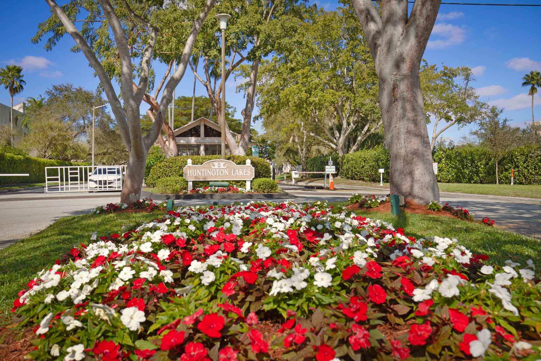 7310 Ashford Place 707