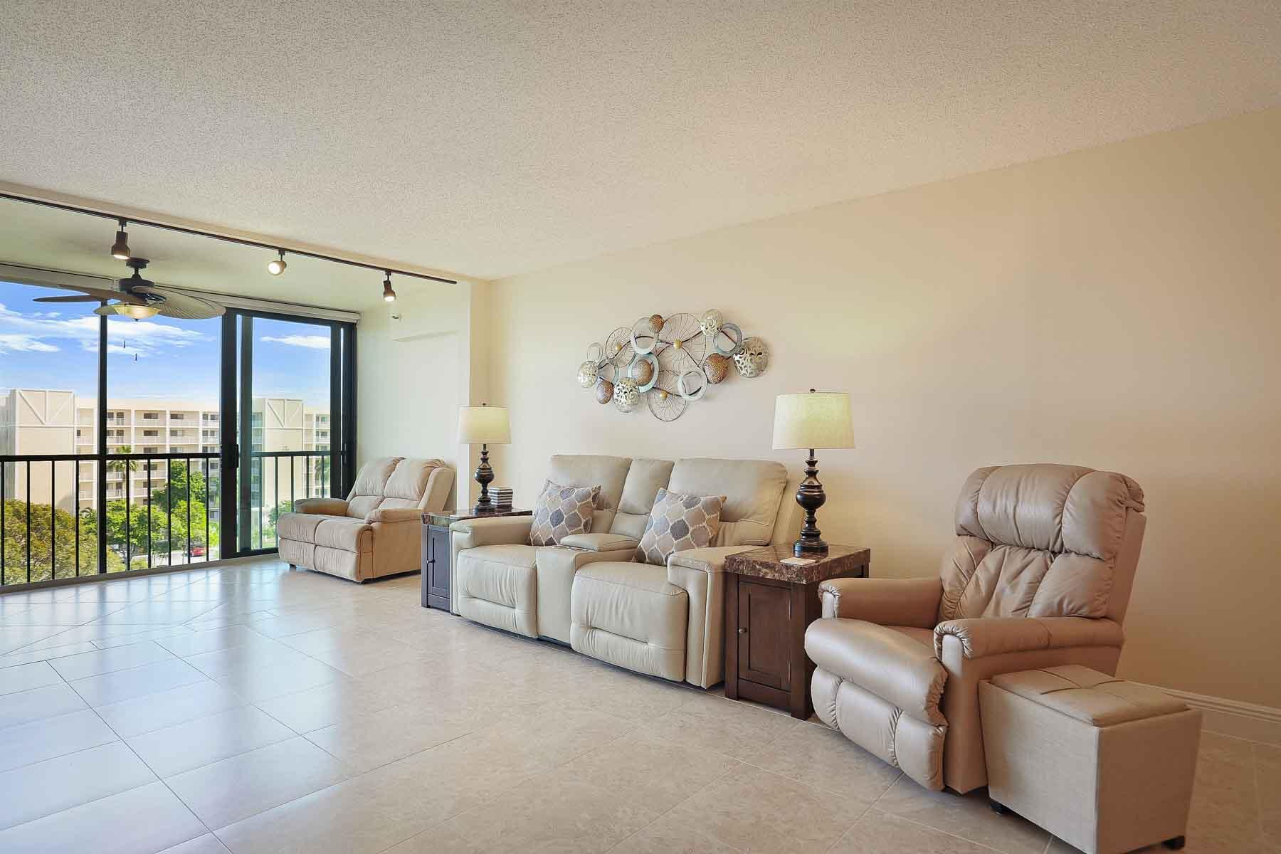 7310 Ashford Place 707