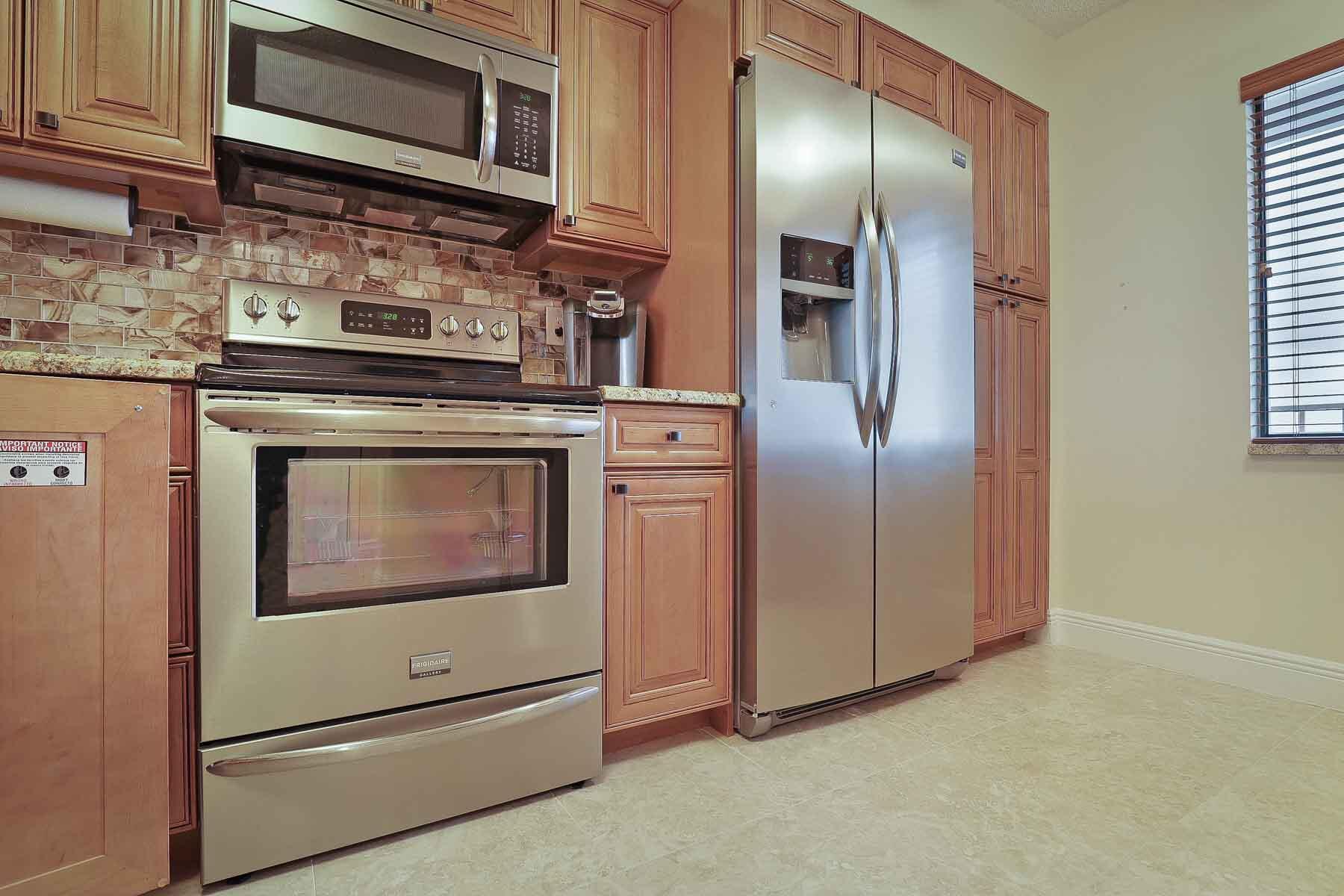 7310 Ashford Place 707