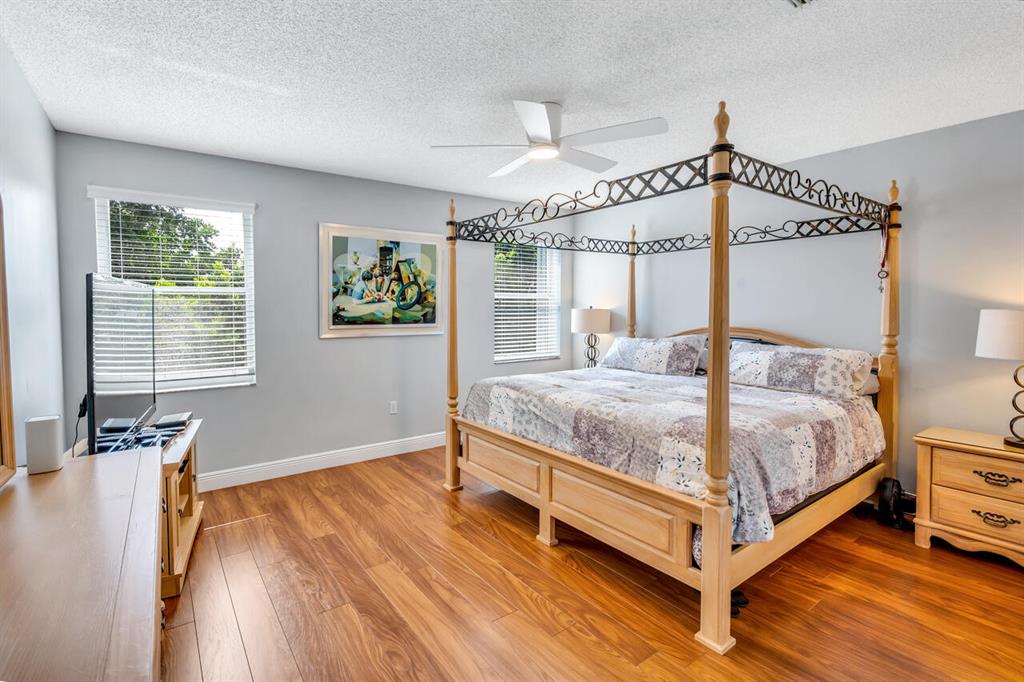 5322 NW 116th Avenue