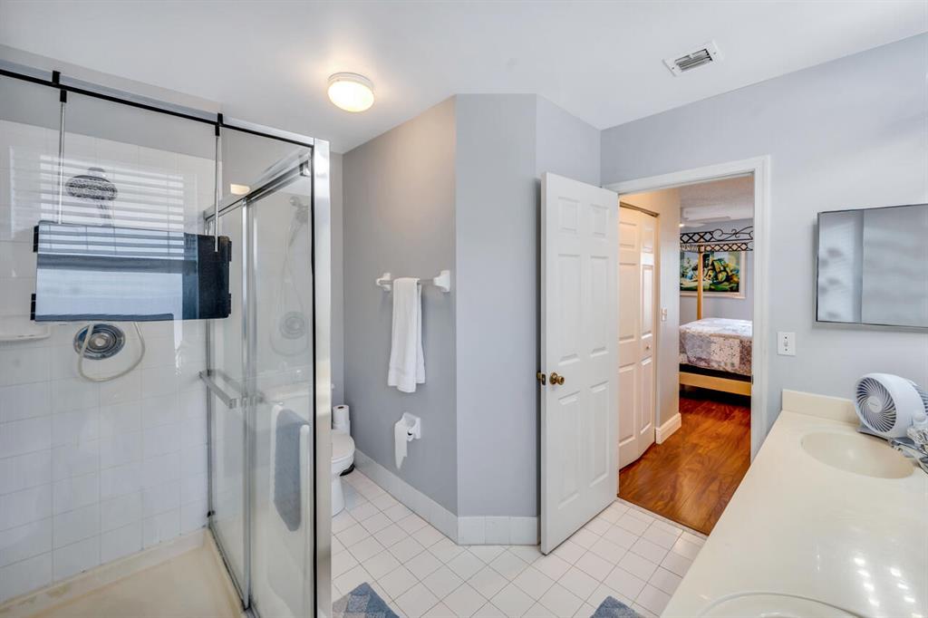 5322 NW 116th Avenue