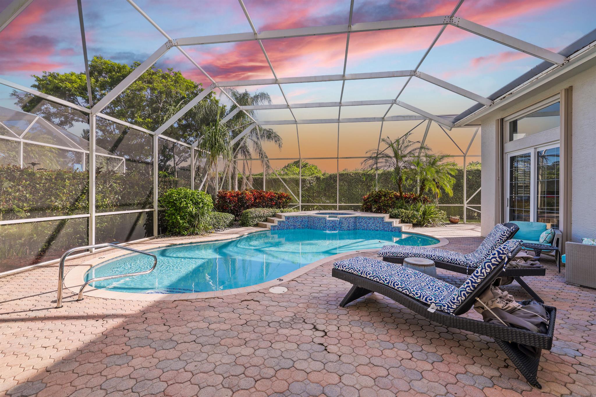 19552 Saturnia Lakes Drive