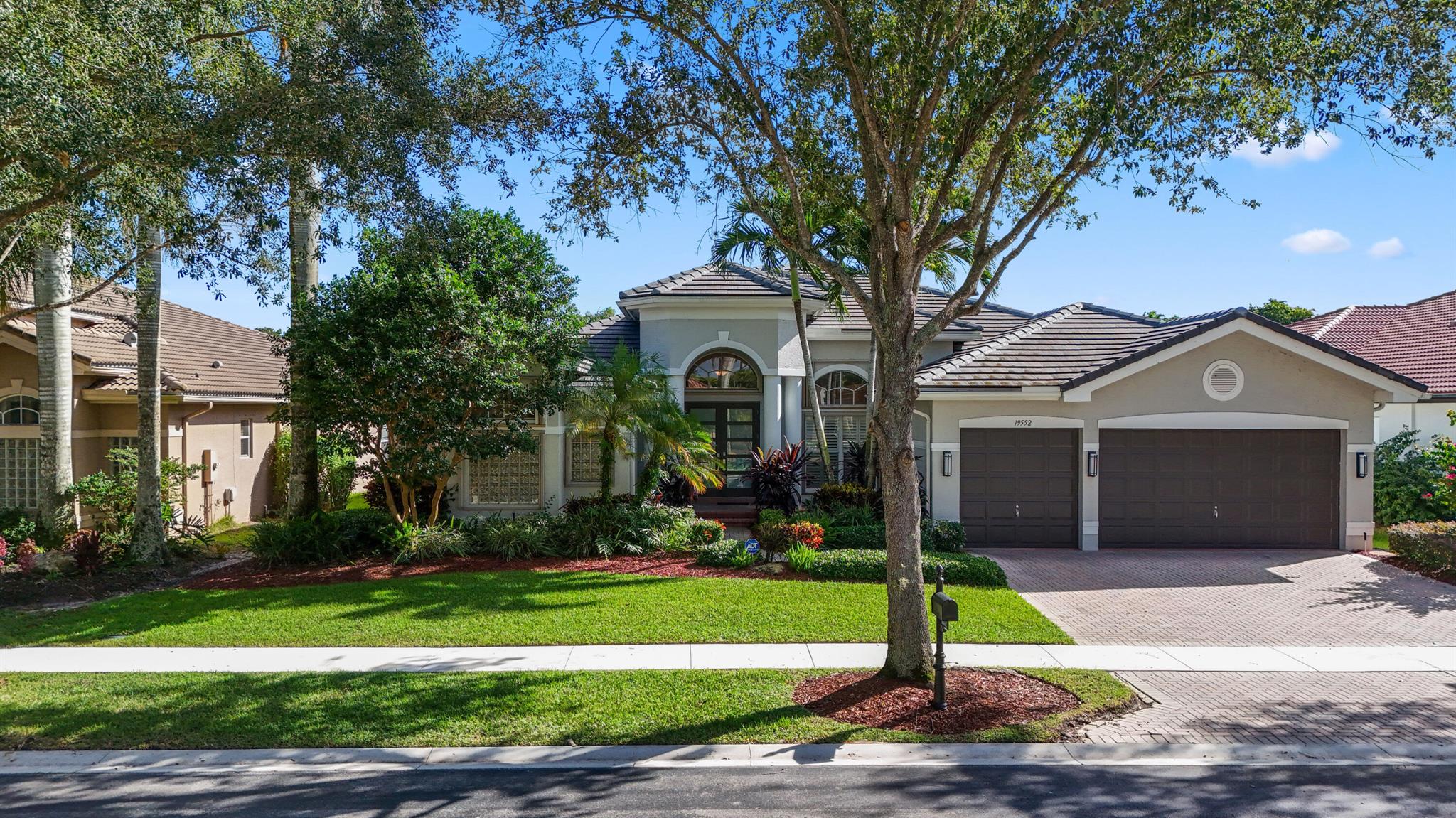 19552 Saturnia Lakes Drive