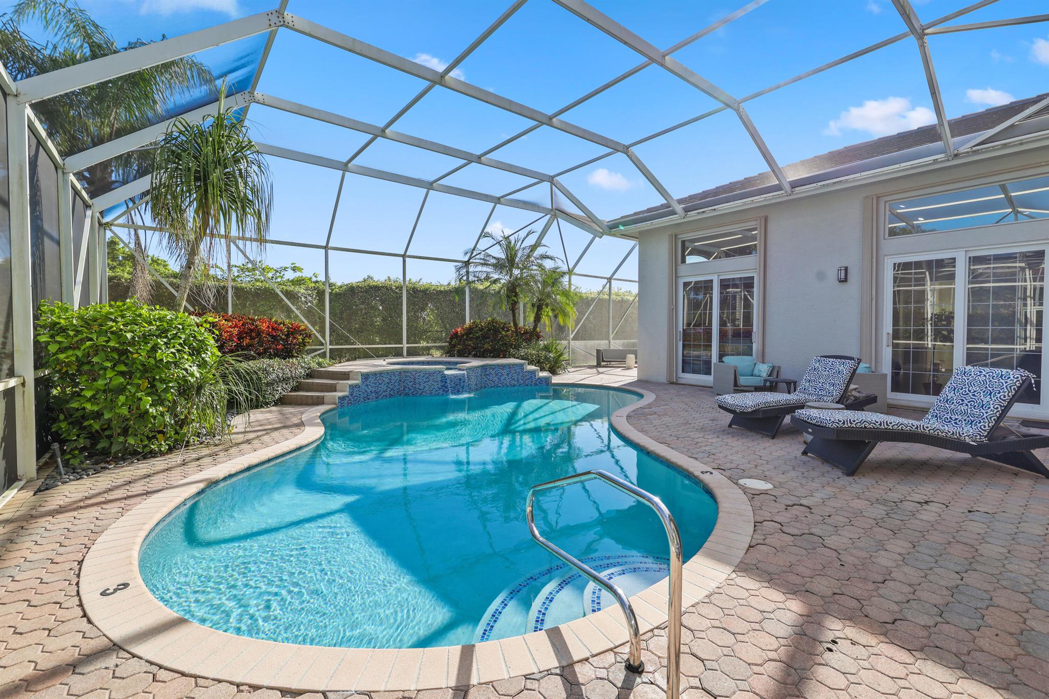 19552 Saturnia Lakes Drive