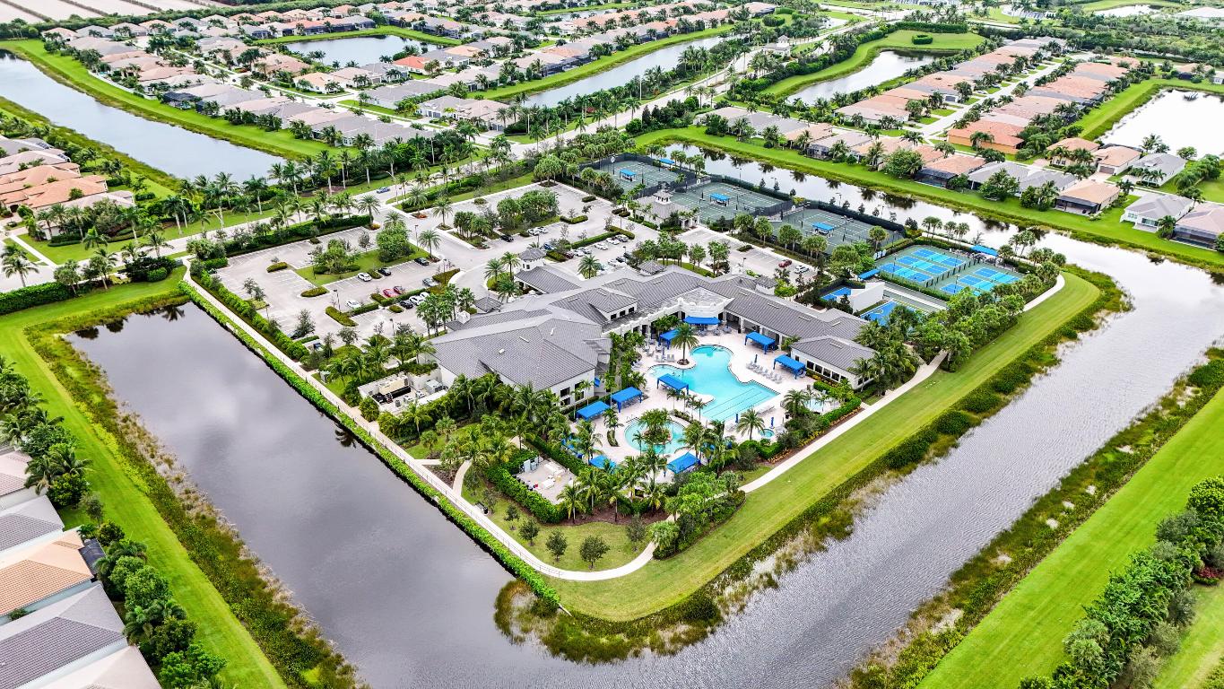 12634 Kettle River Pass