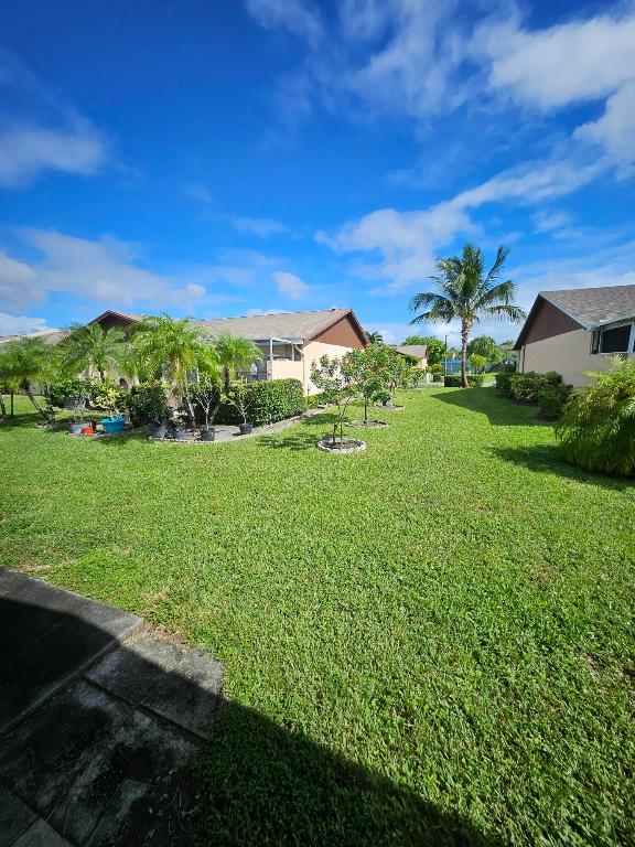 5407 Viburnum Circle