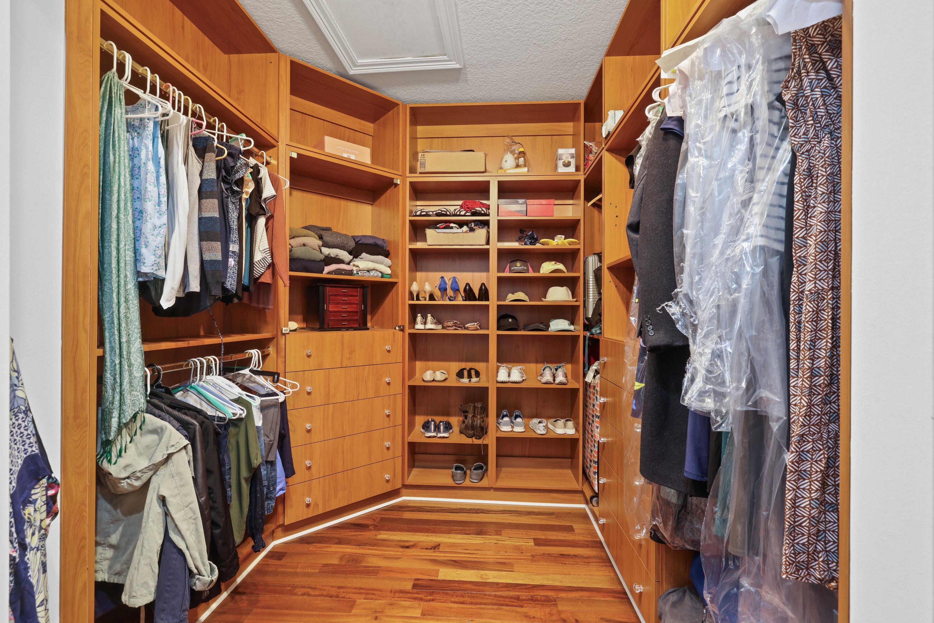 19450 Saturnia Lakes Drive