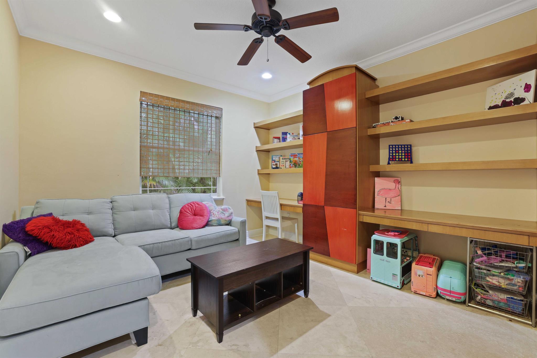 19450 Saturnia Lakes Drive