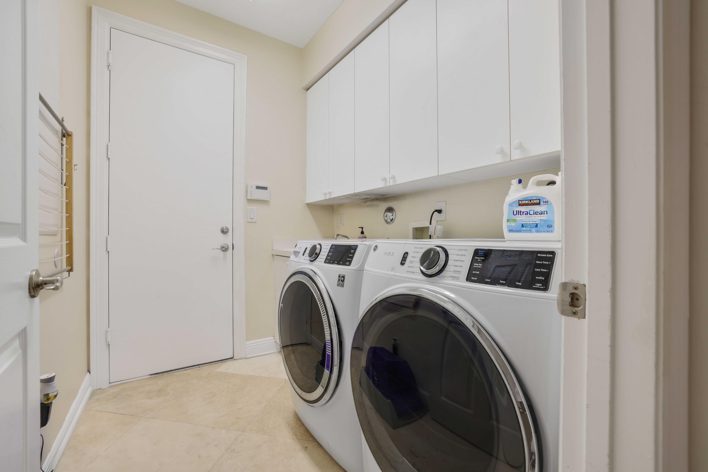 19450 Saturnia Lakes Drive