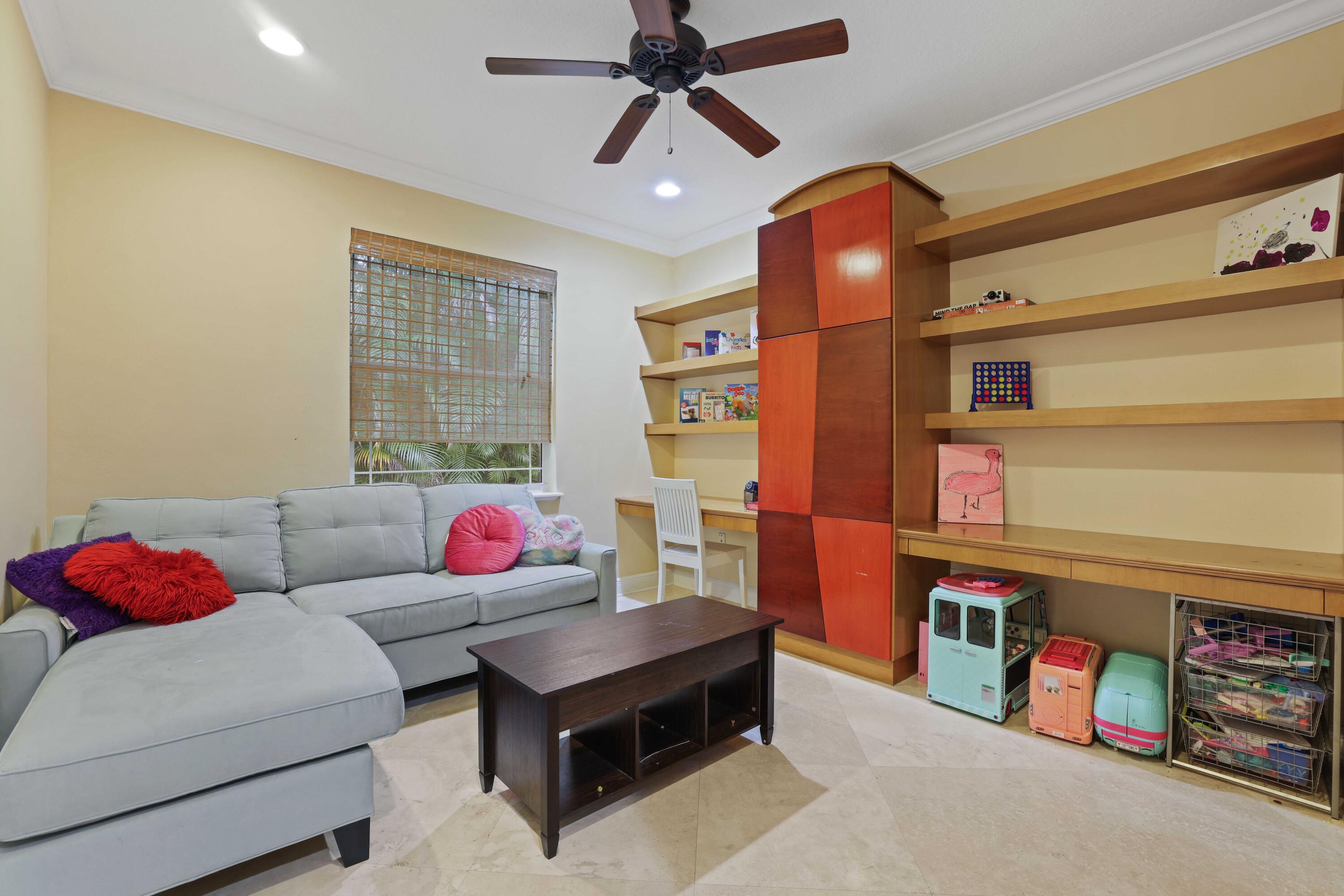 19450 Saturnia Lakes Drive