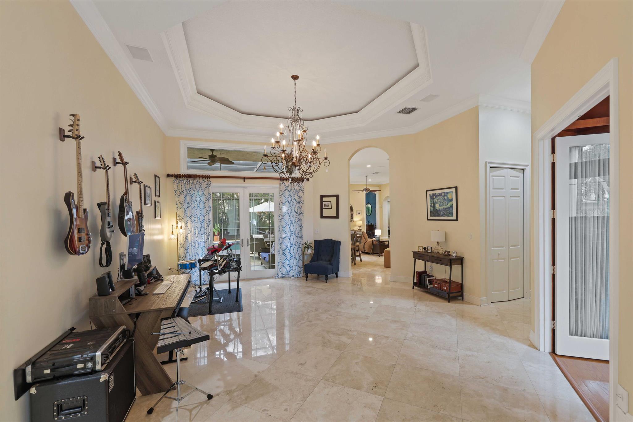 19450 Saturnia Lakes Drive