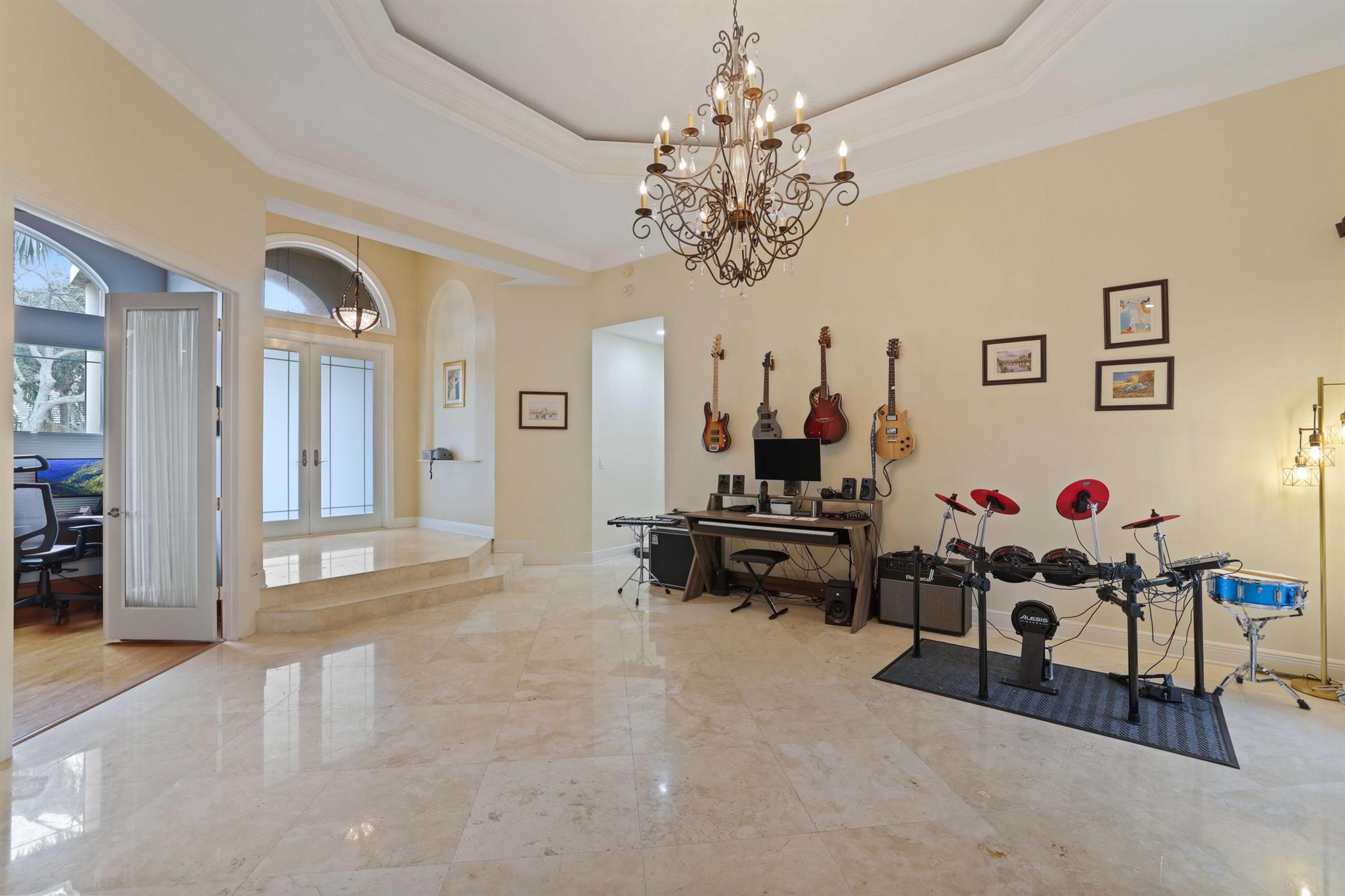 19450 Saturnia Lakes Drive