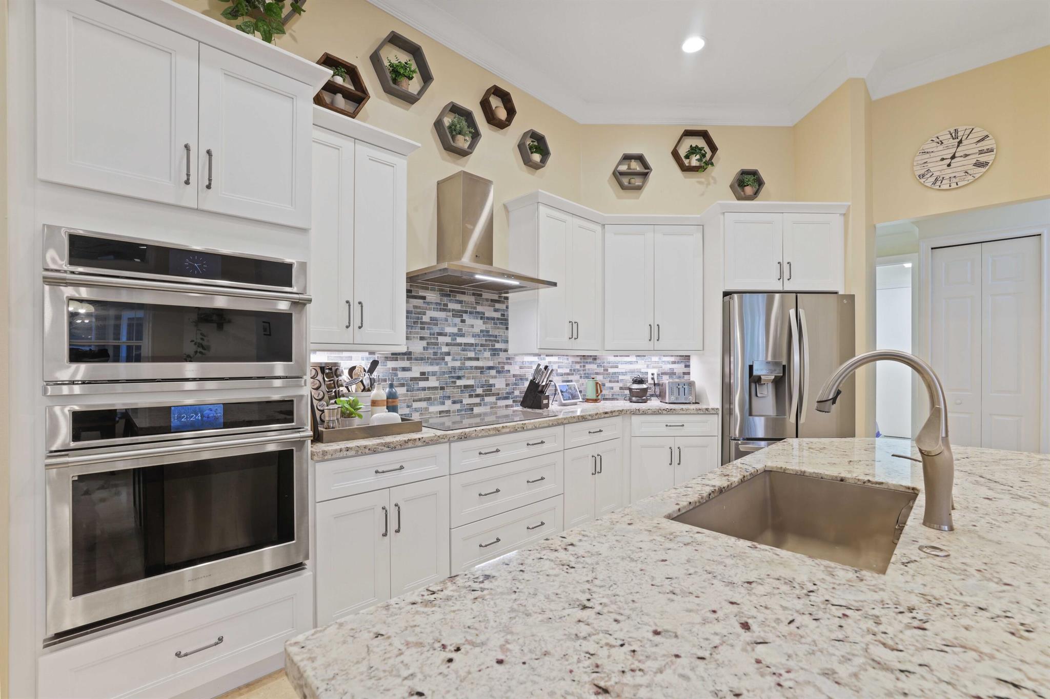 19450 Saturnia Lakes Drive