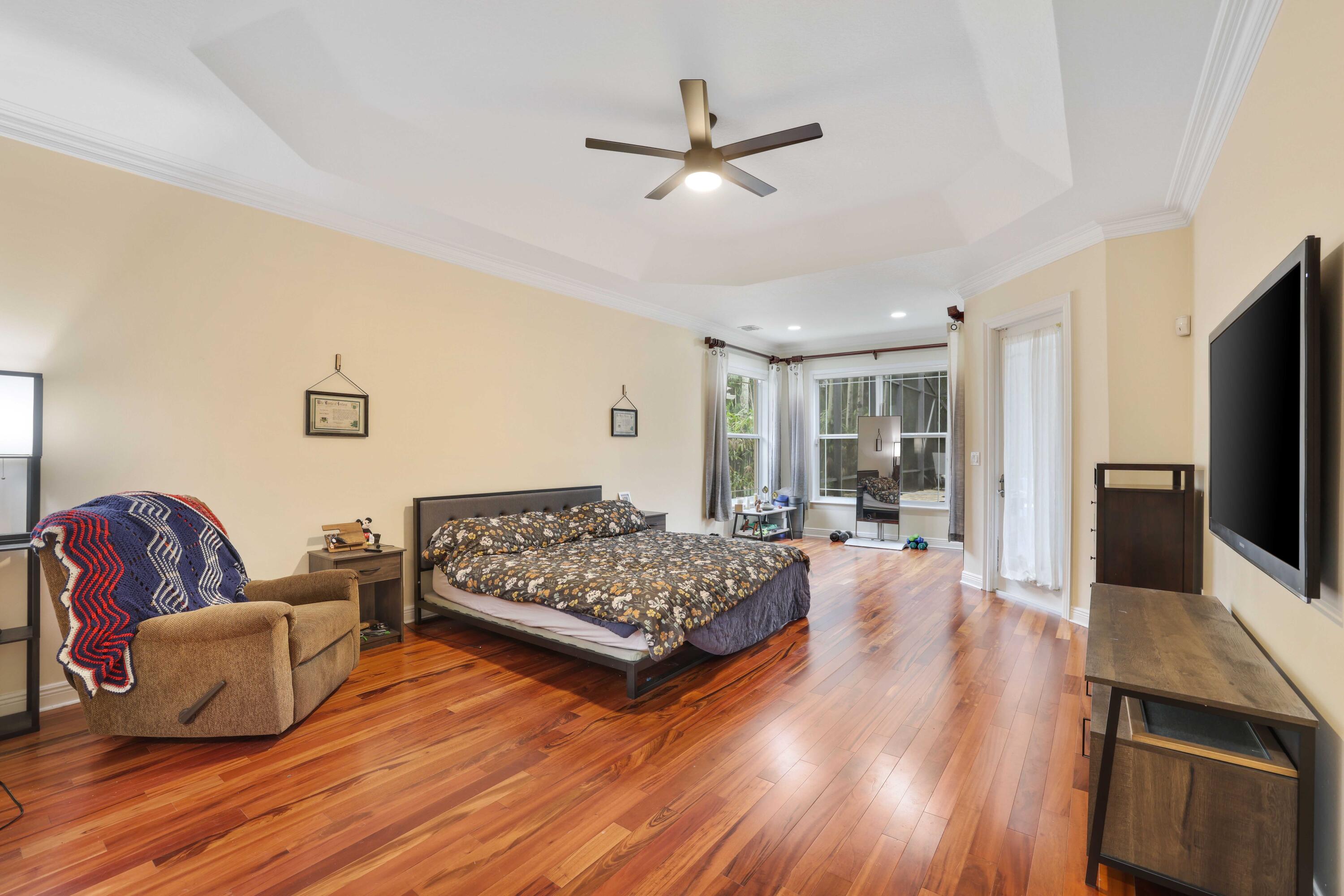 19450 Saturnia Lakes Drive