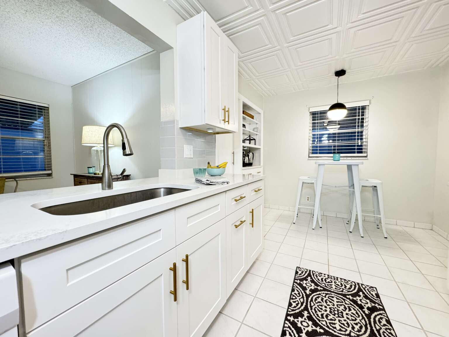 2386 SW 8th Avenue