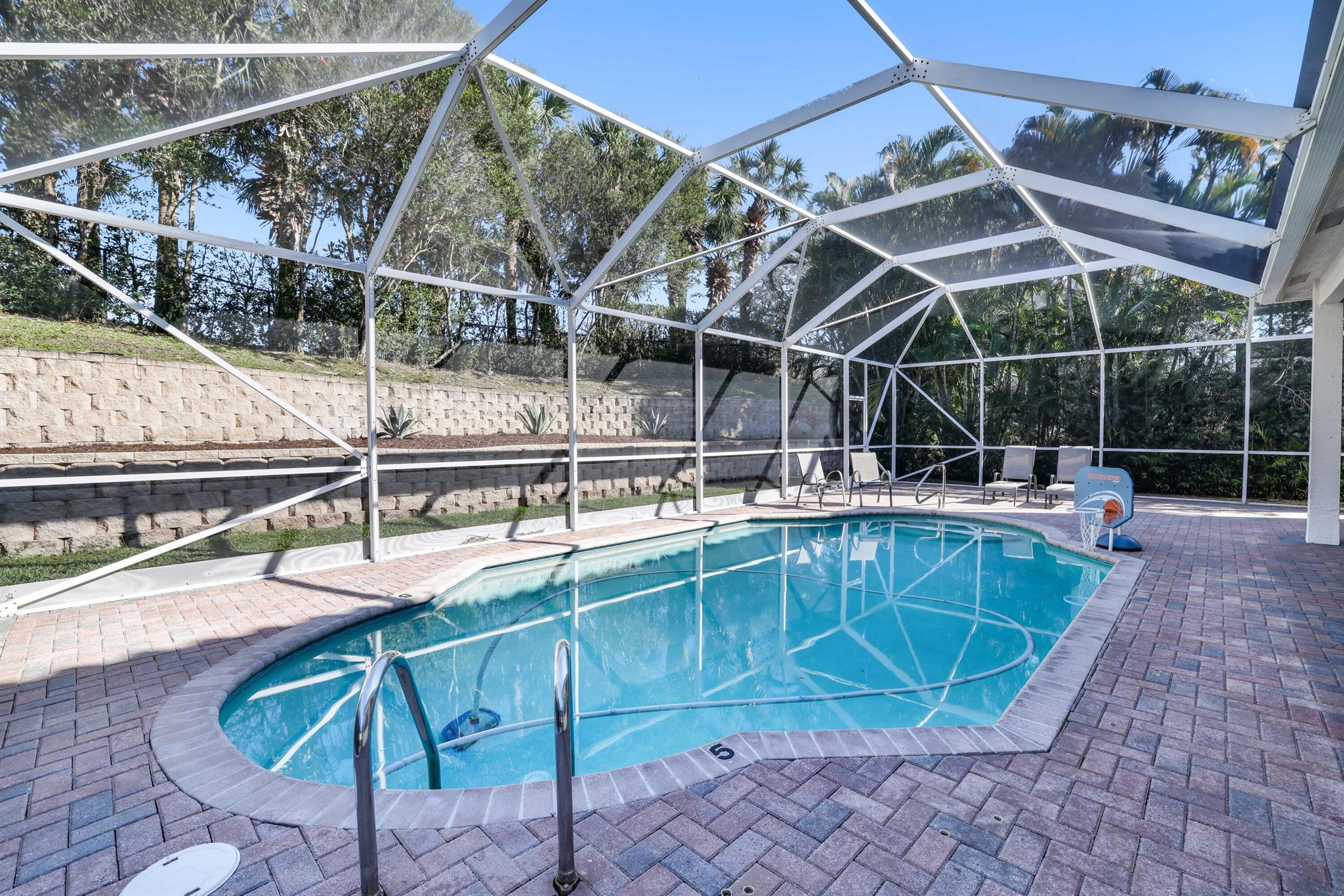 19299 Skyridge Circle