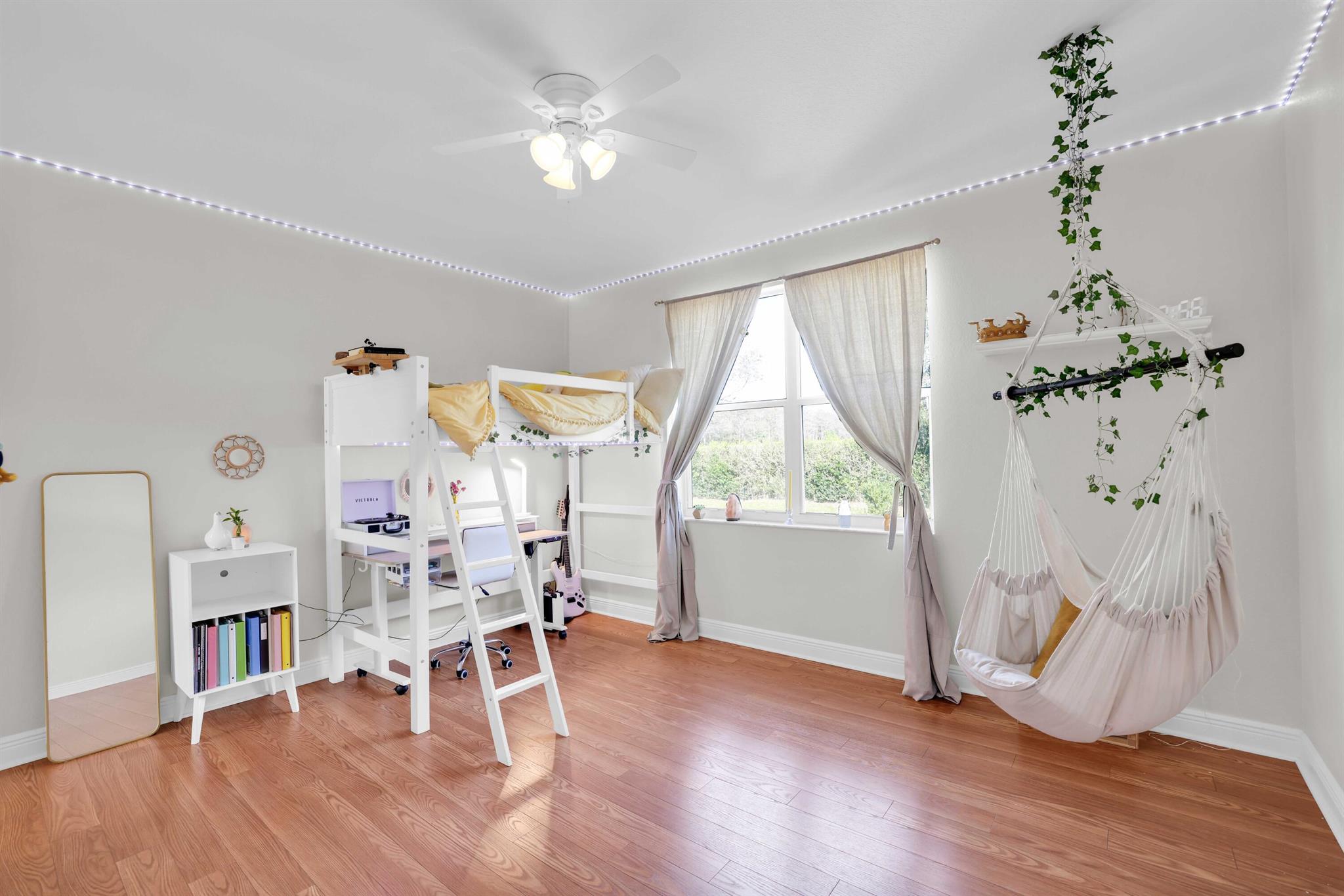 19299 Skyridge Circle