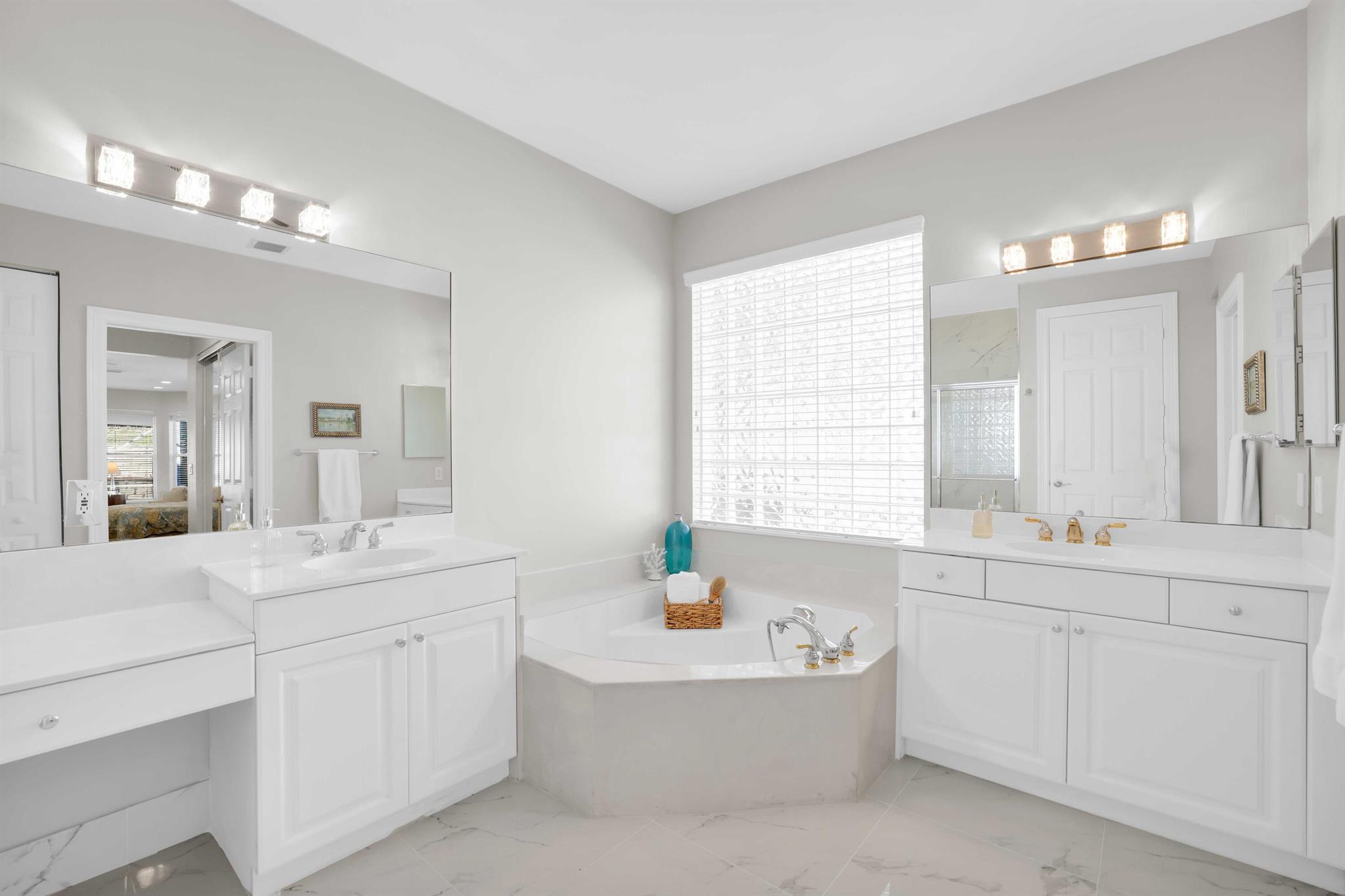 19299 Skyridge Circle