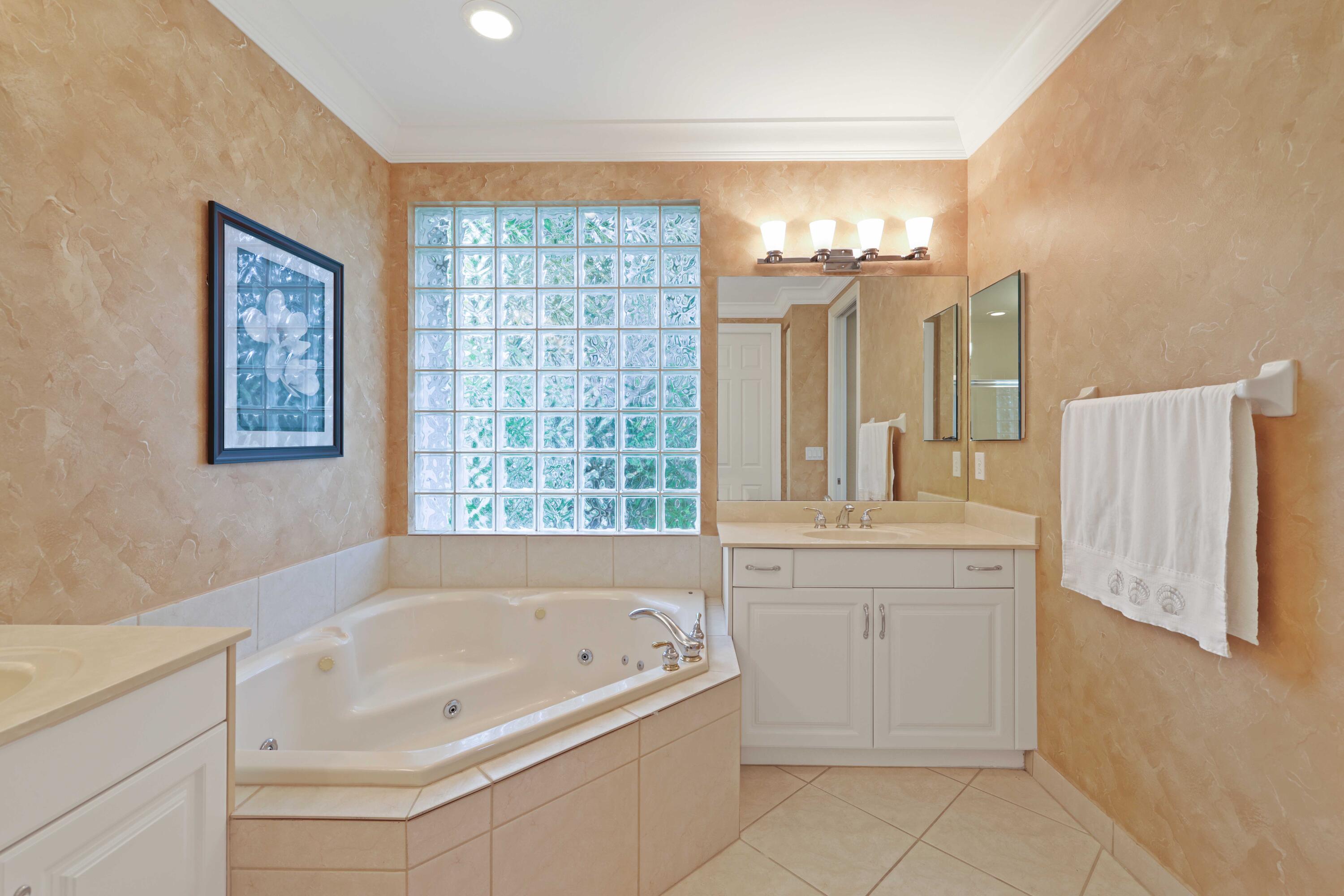 19353 Skyridge Circle