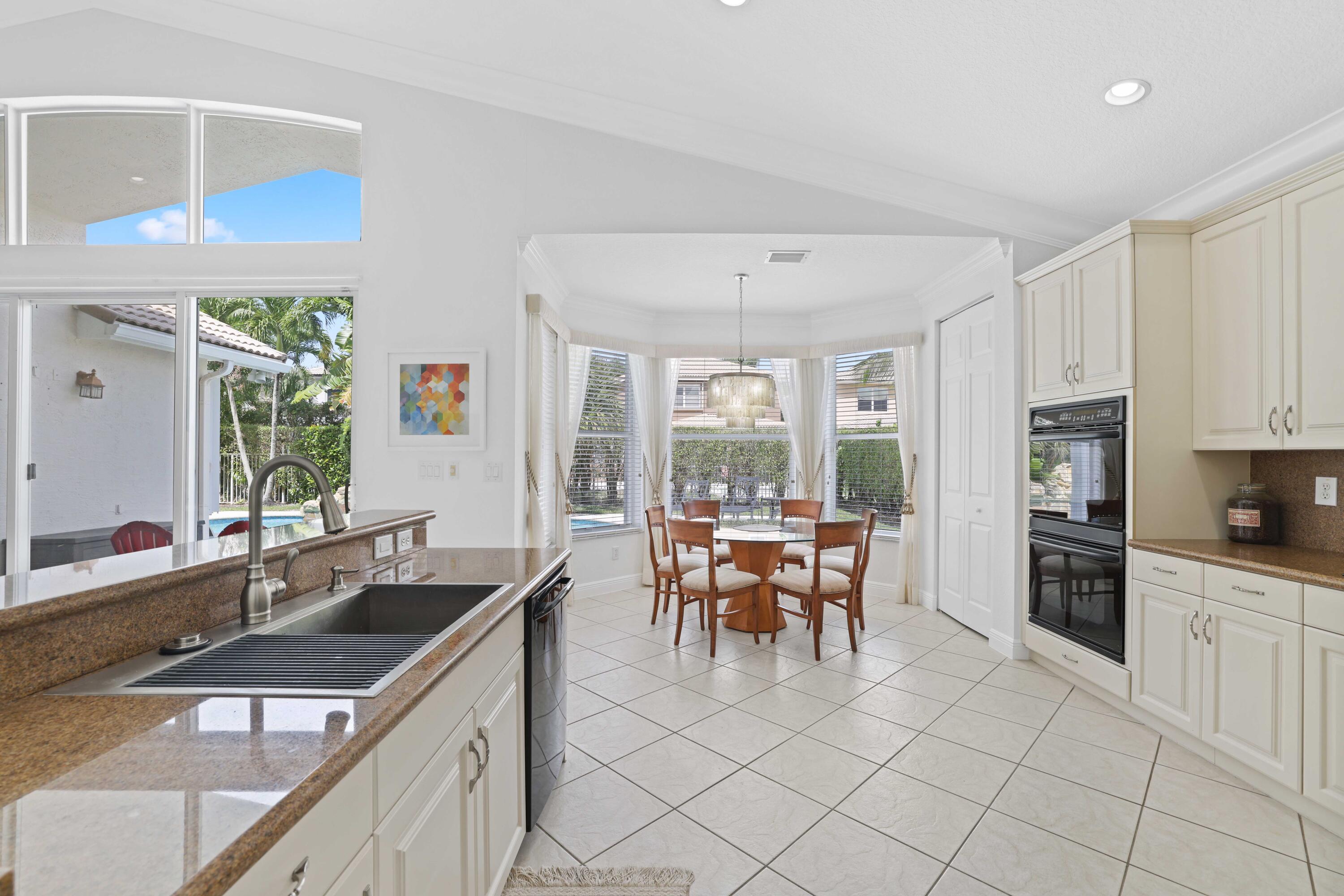 19353 Skyridge Circle