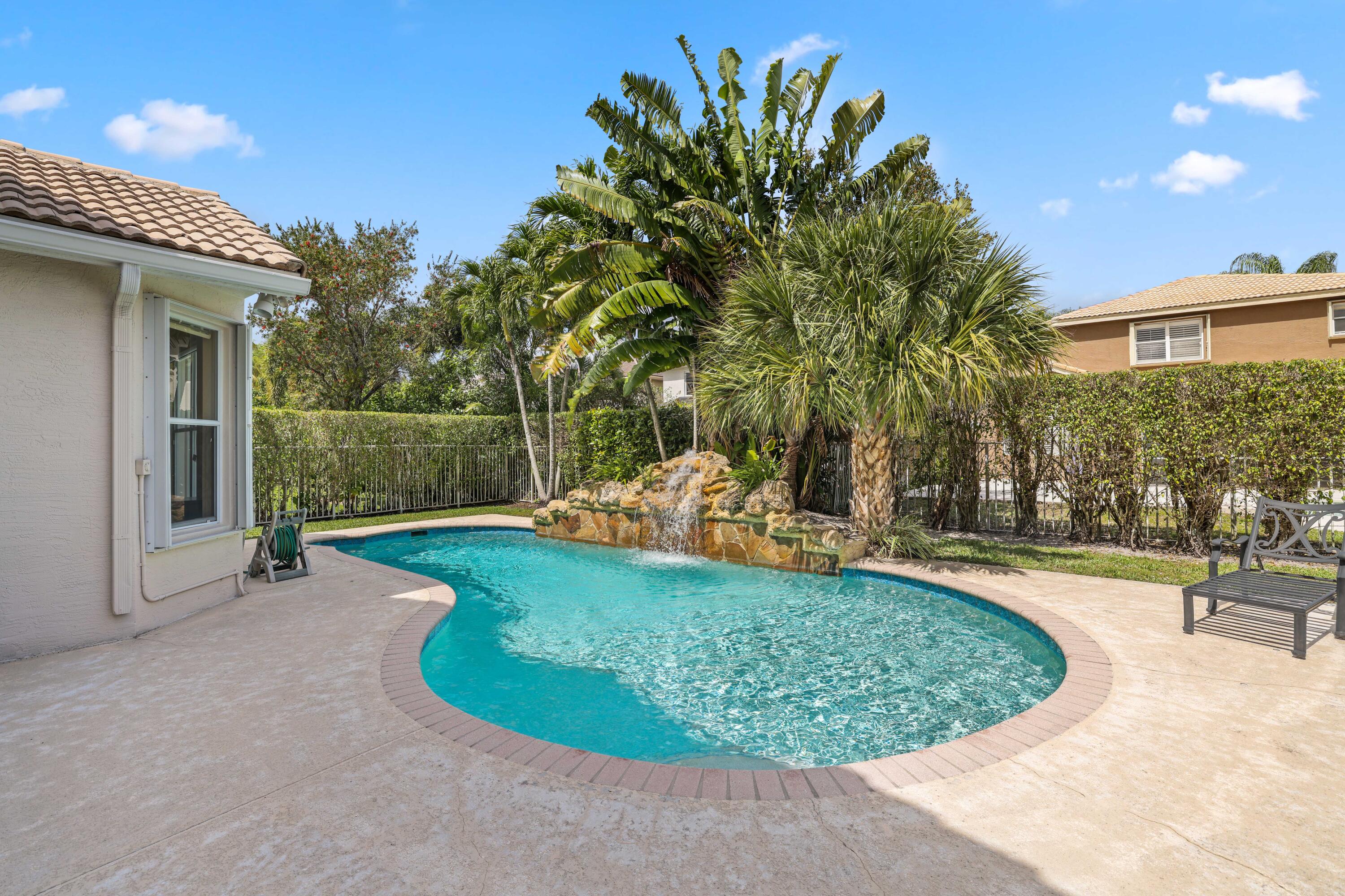 19353 Skyridge Circle