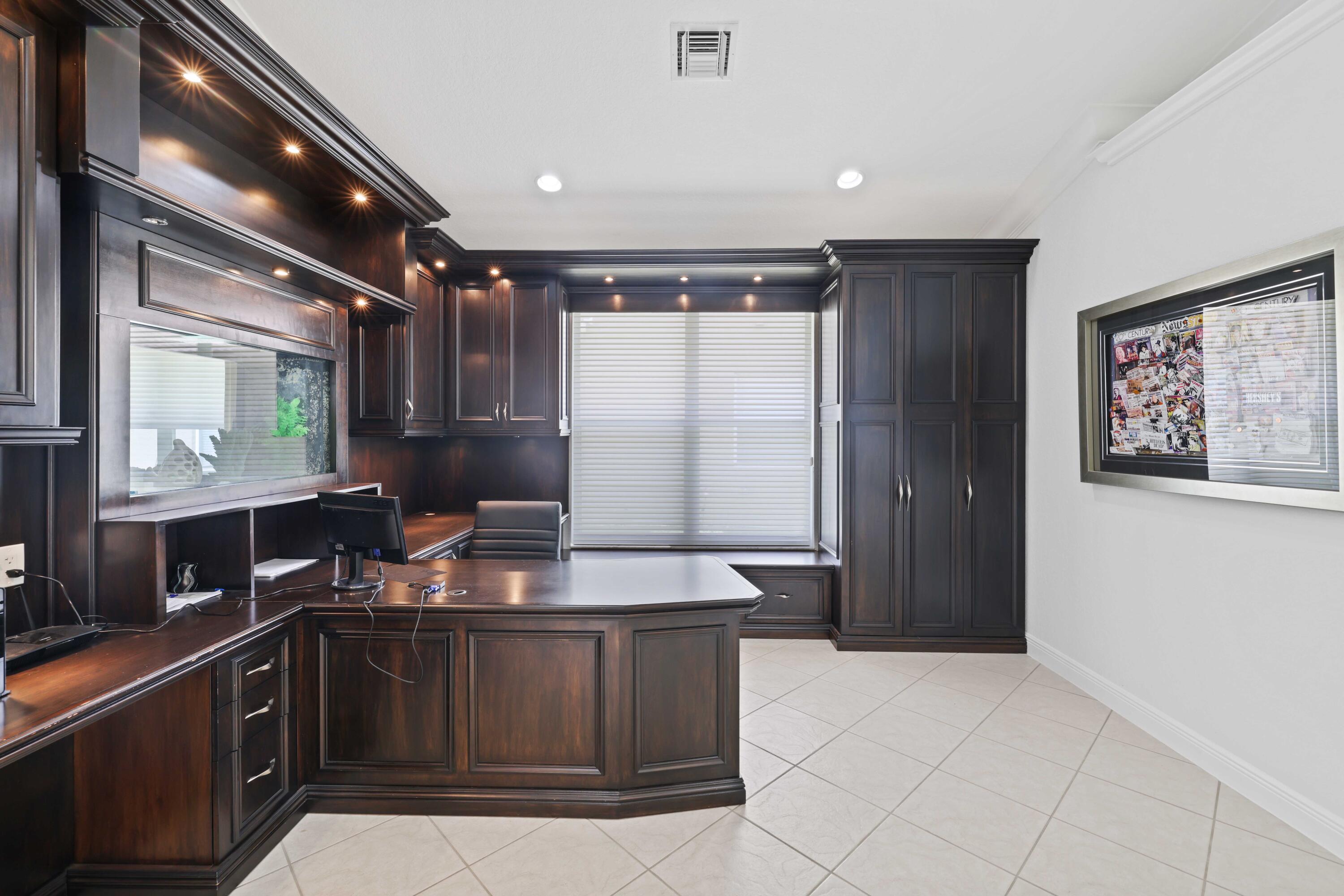 19353 Skyridge Circle