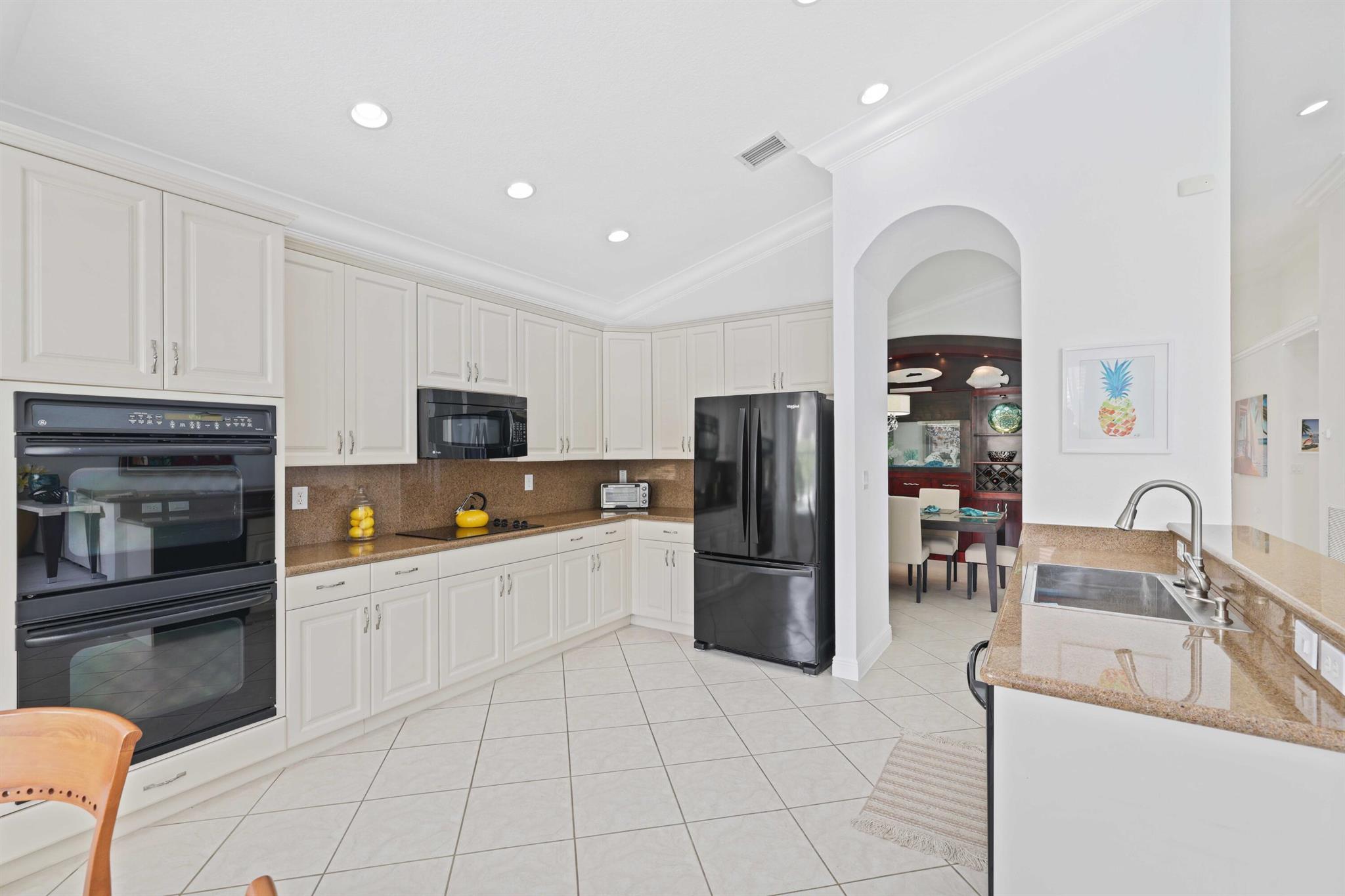 19353 Skyridge Circle