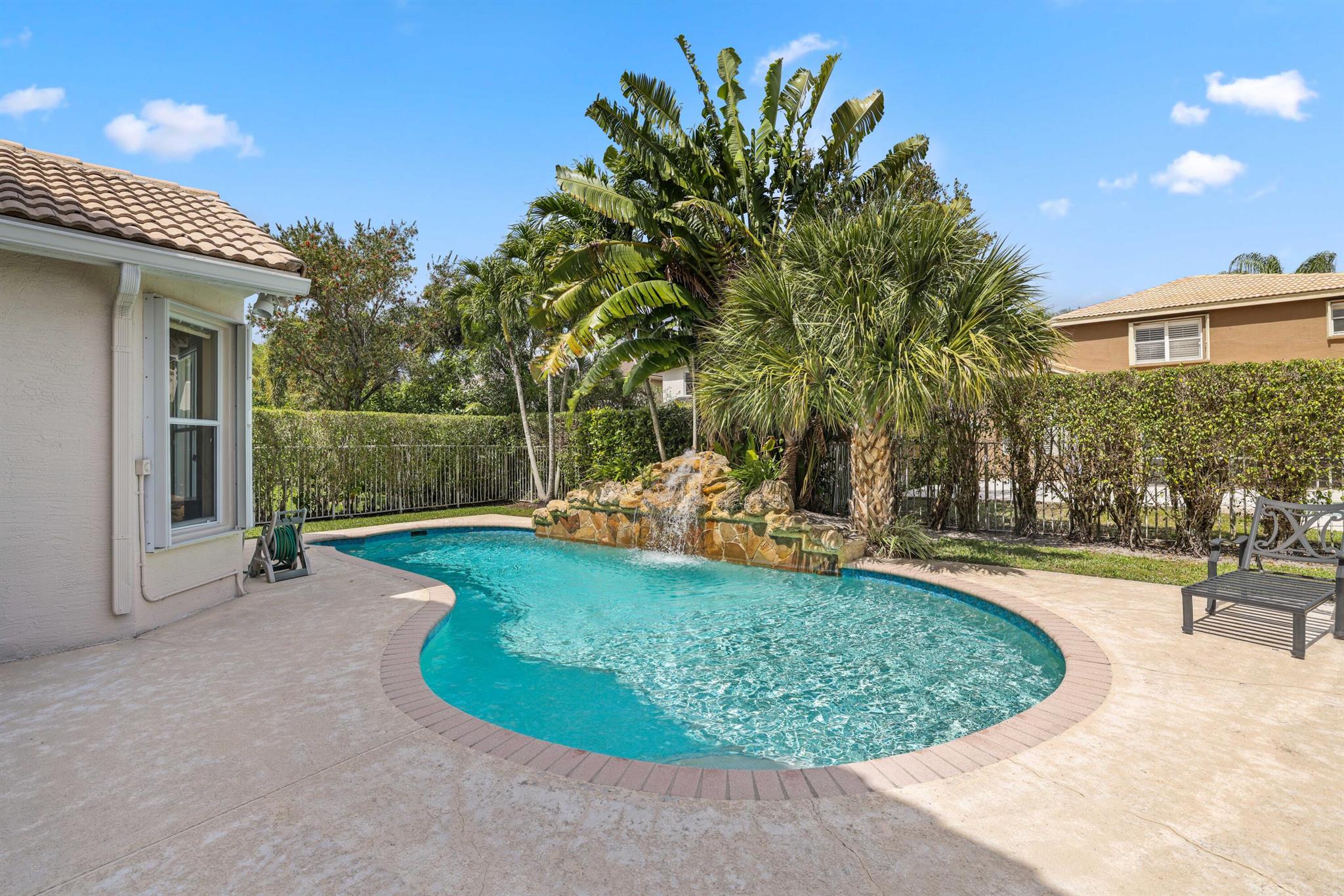 19353 Skyridge Circle