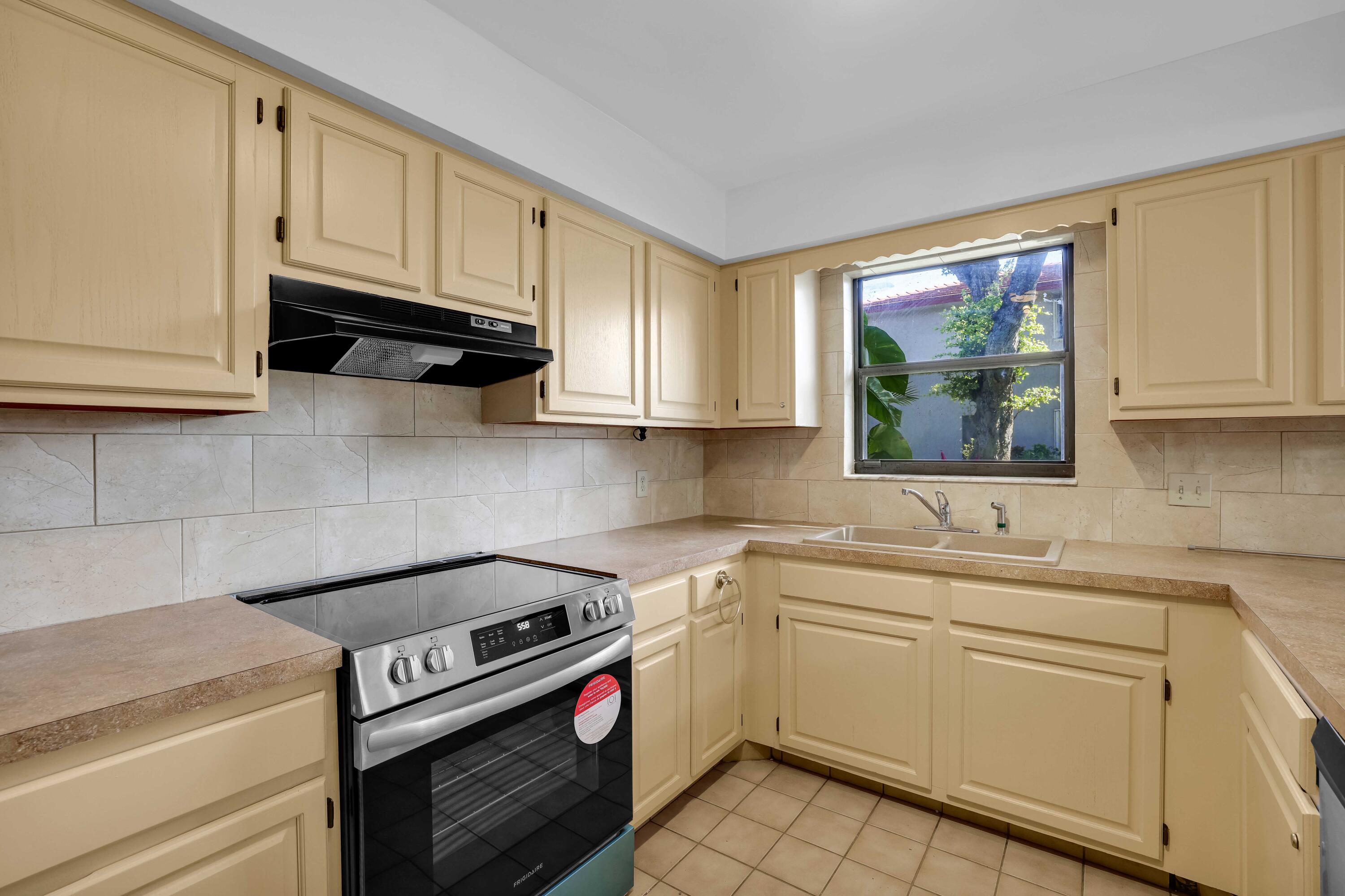 1436 SW 25th Avenue D