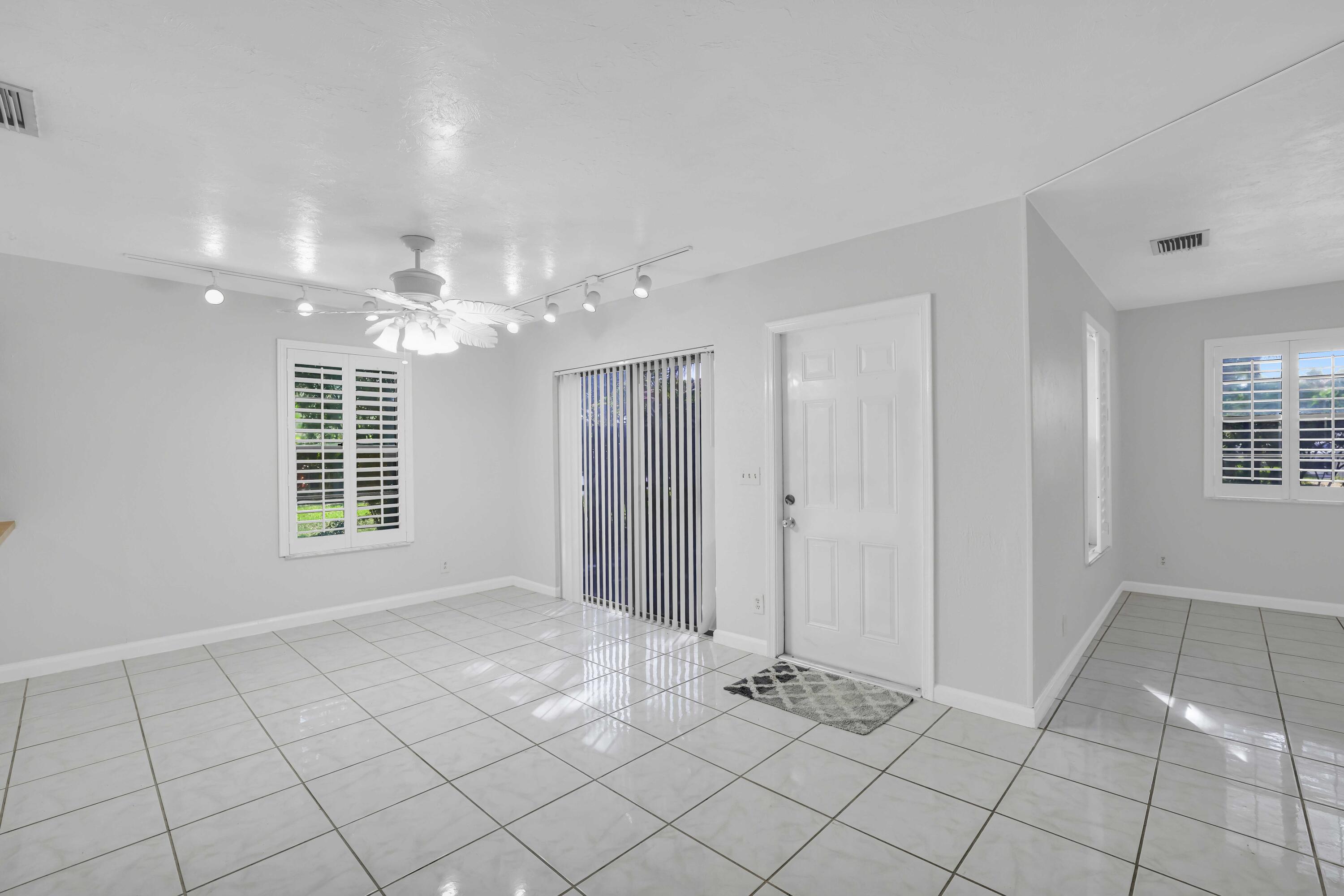 1436 SW 25th Avenue D