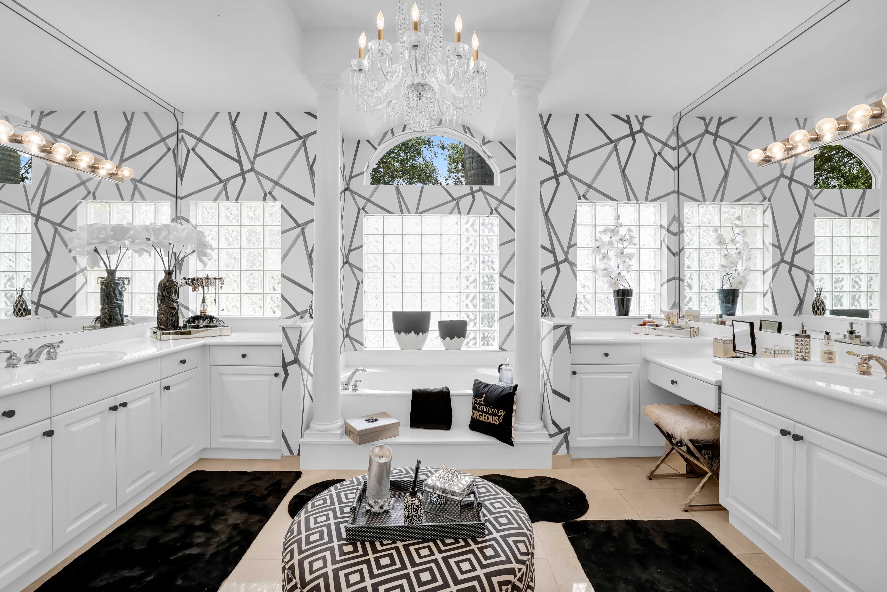 19486 Saturnia Lakes Drive