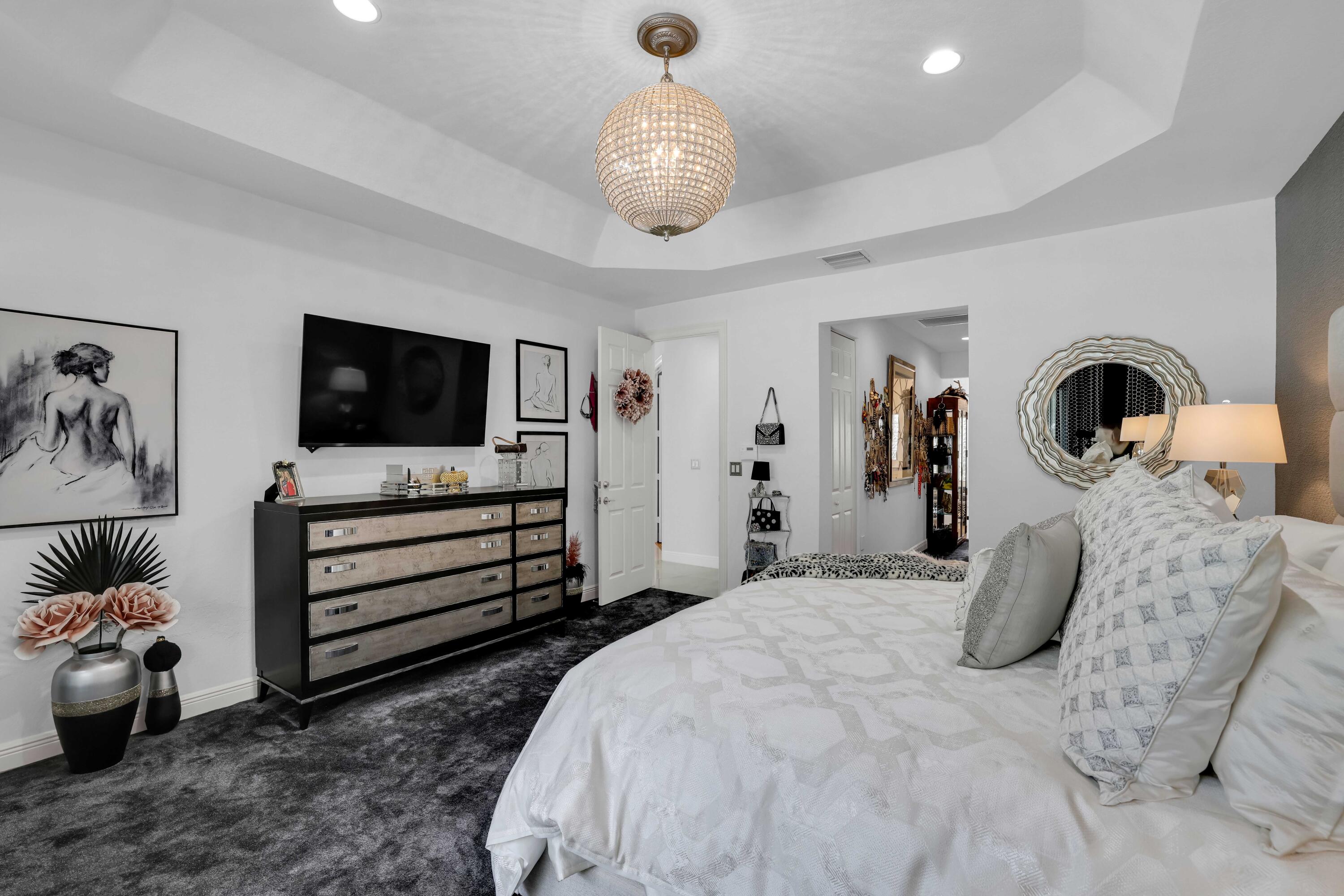 19486 Saturnia Lakes Drive