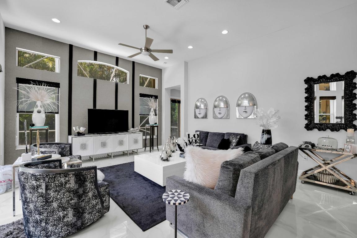 19486 Saturnia Lakes Drive