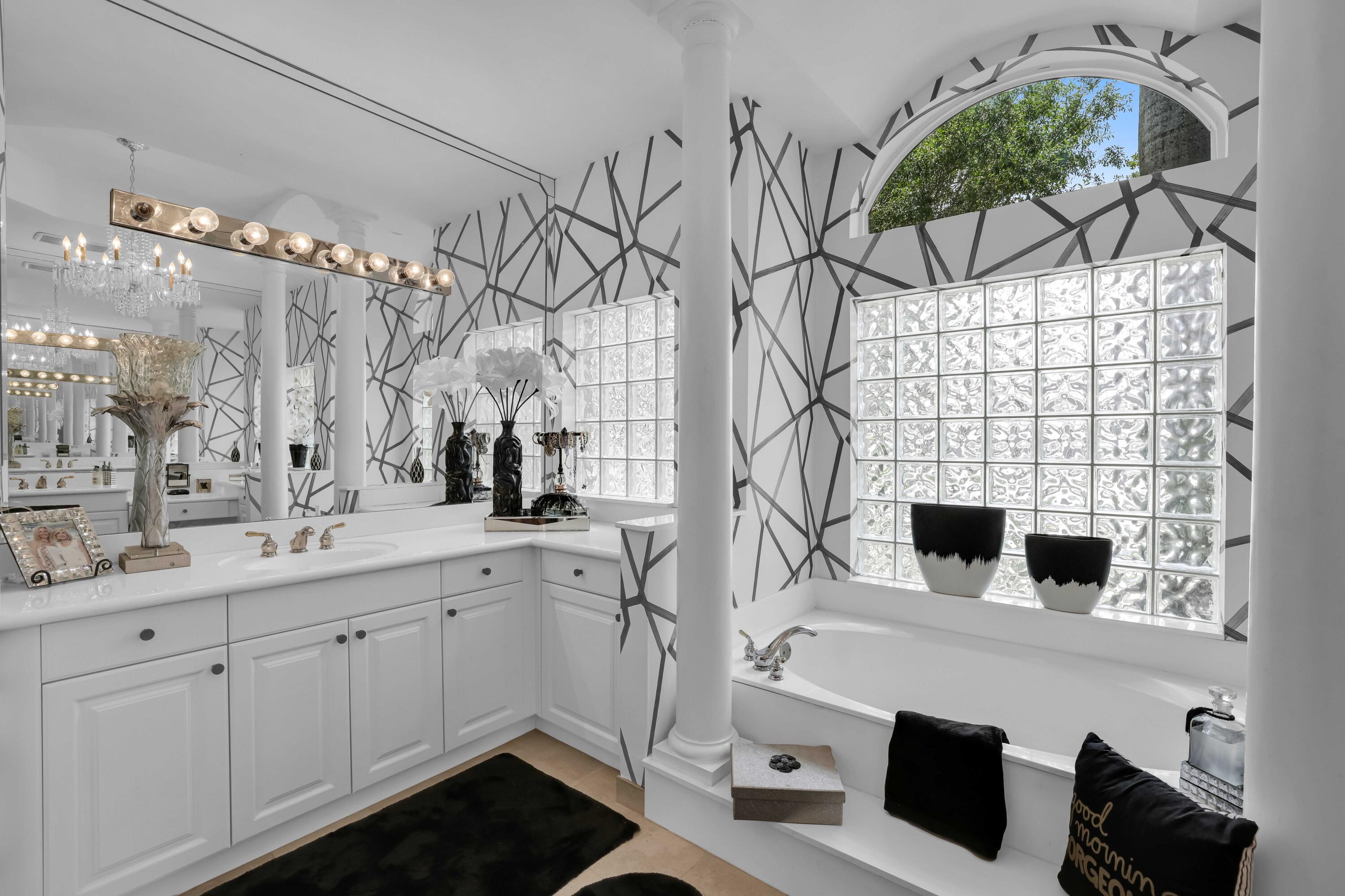 19486 Saturnia Lakes Drive