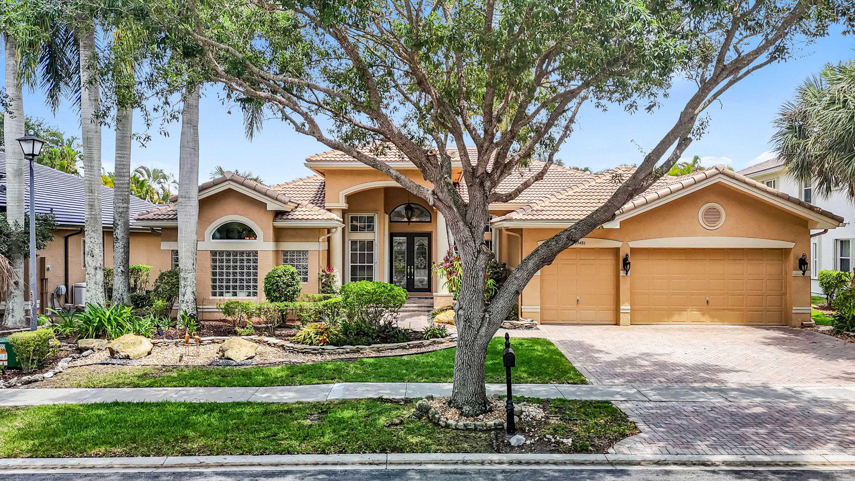 19486 Saturnia Lakes Drive