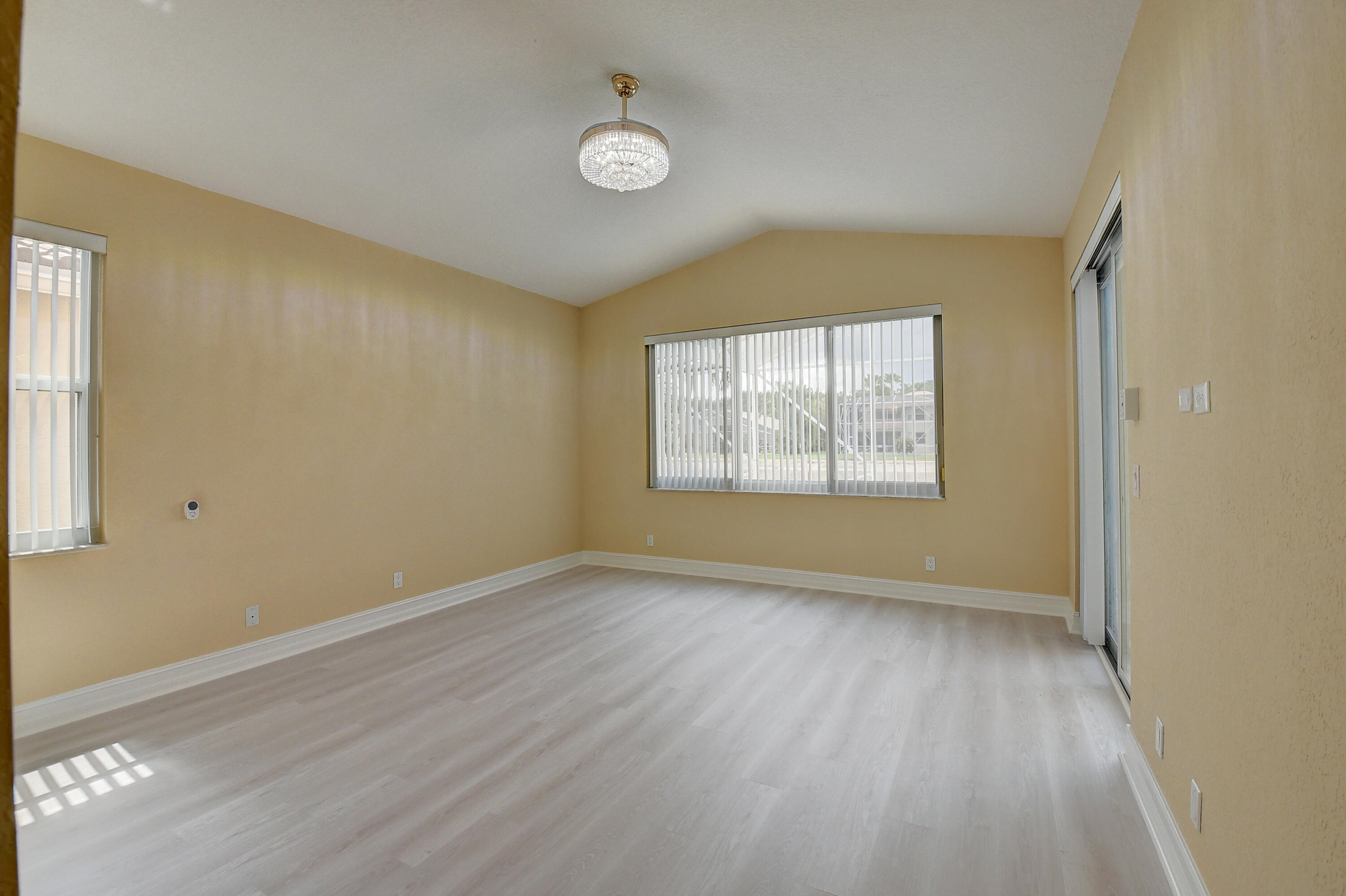 11182 Sea Grass Circle