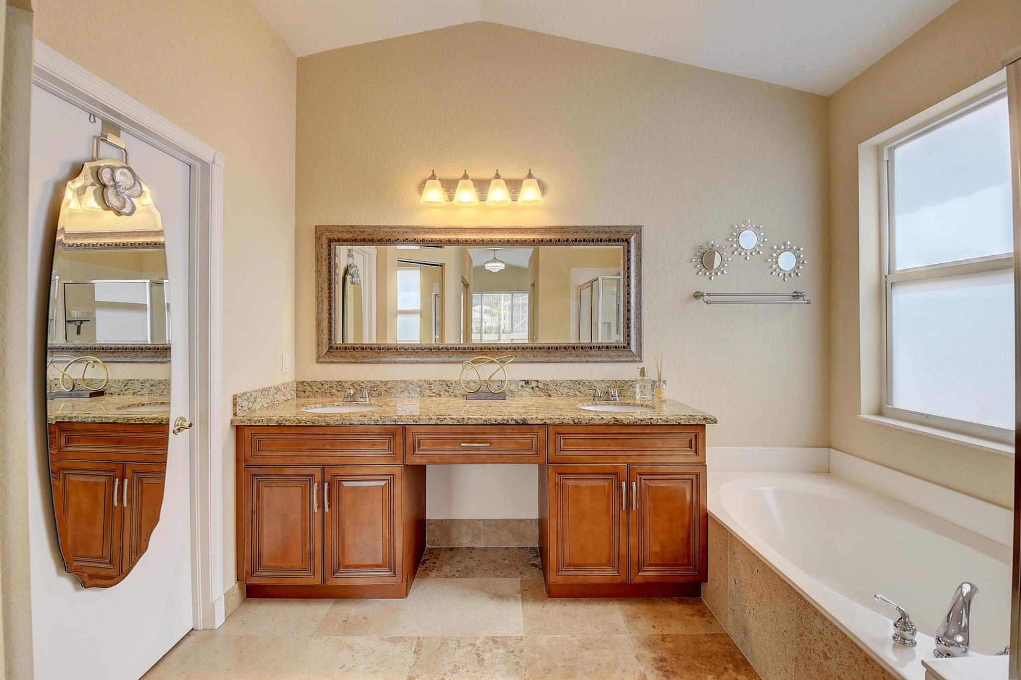 11182 Sea Grass Circle