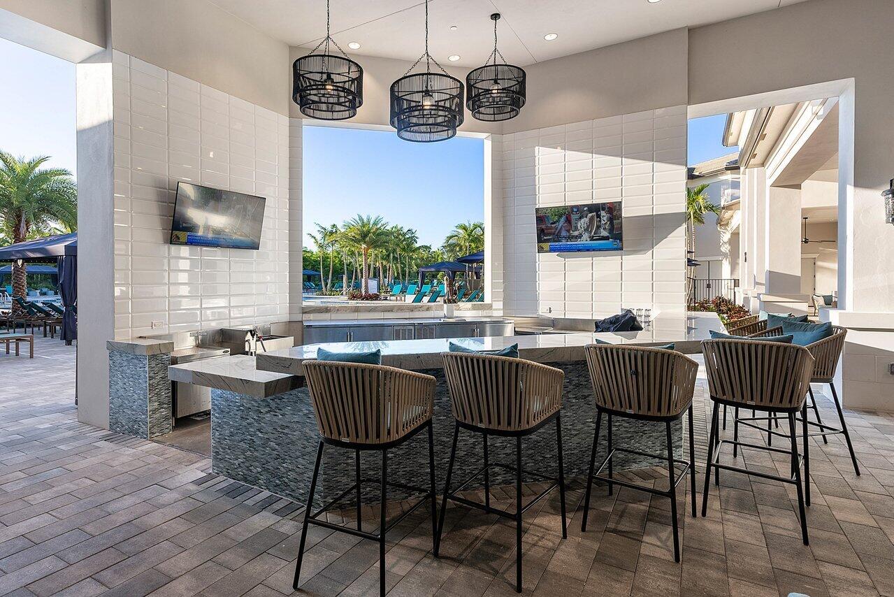 9562 Prosecco Street