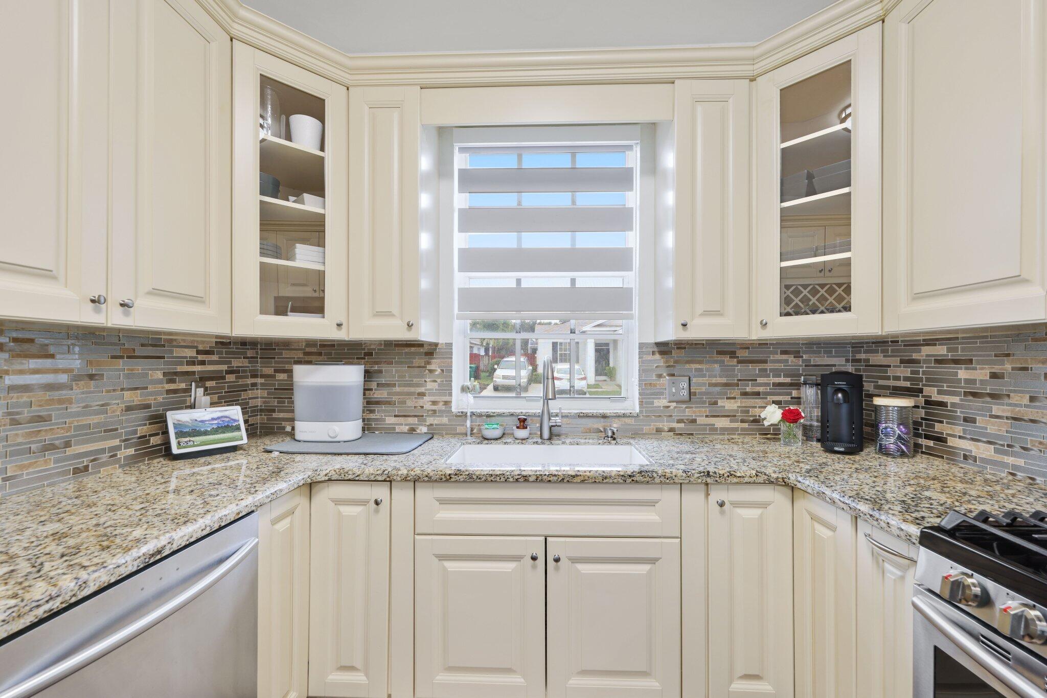 5871 Kelsey Lane