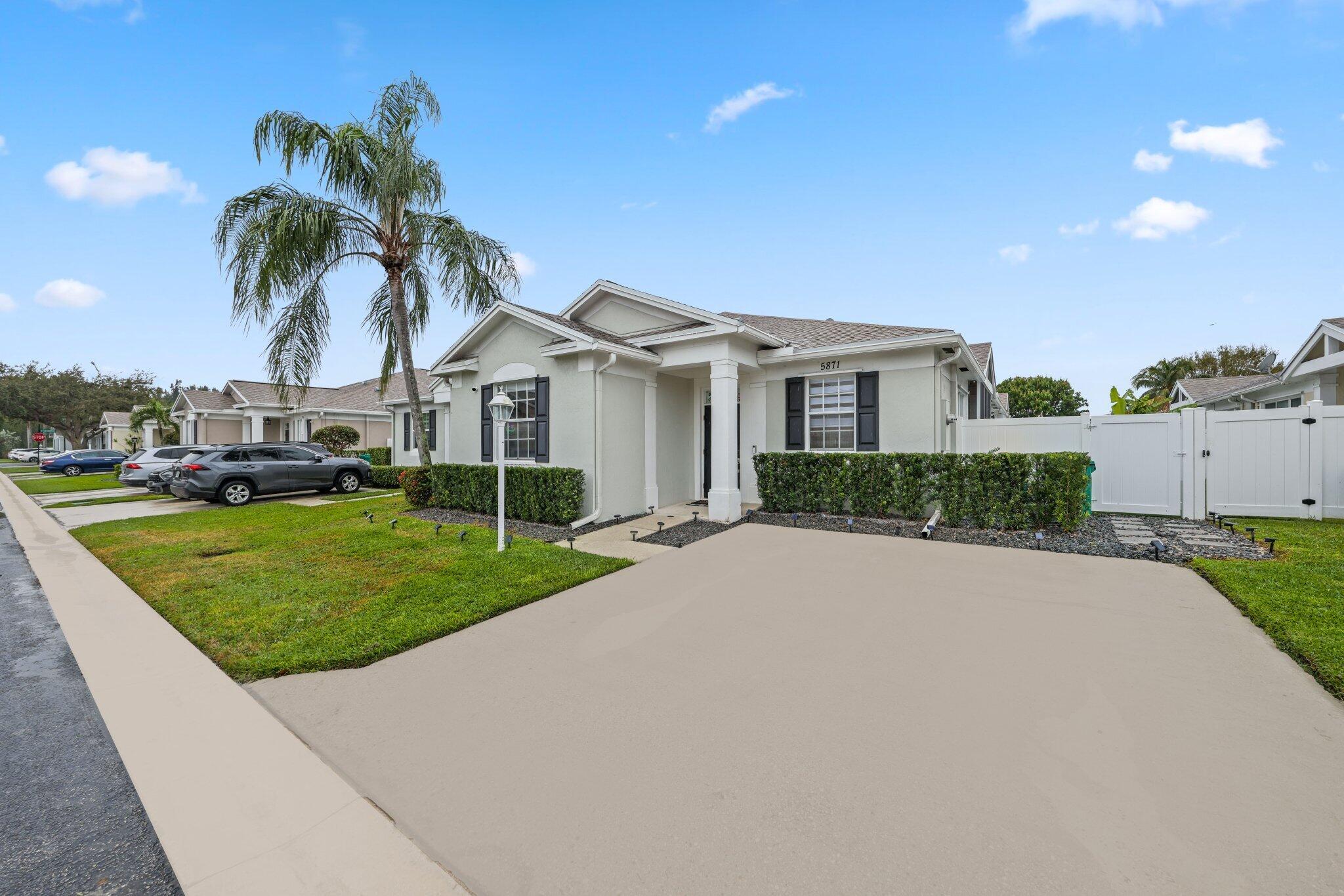 5871 Kelsey Lane