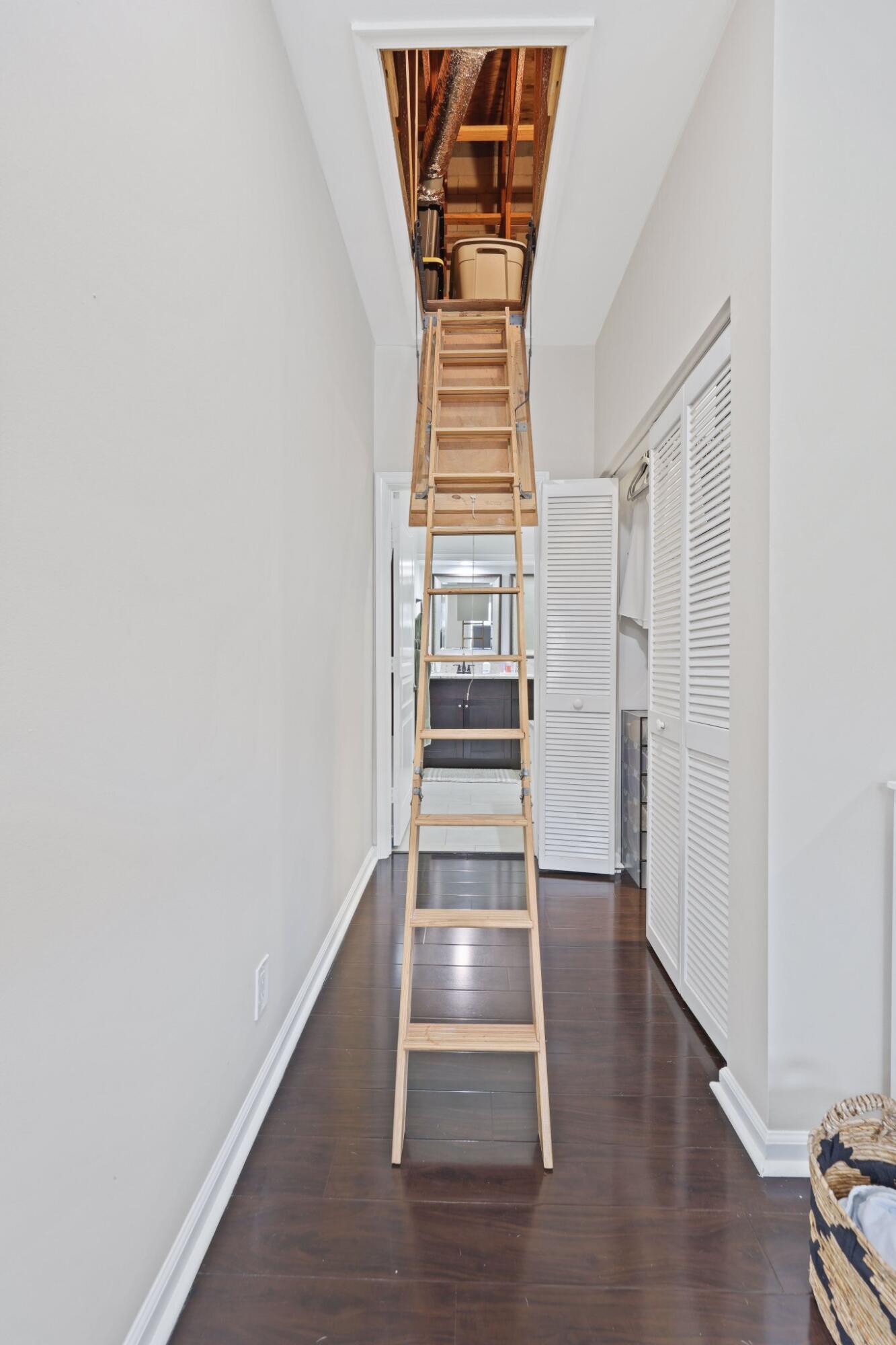 5871 Kelsey Lane