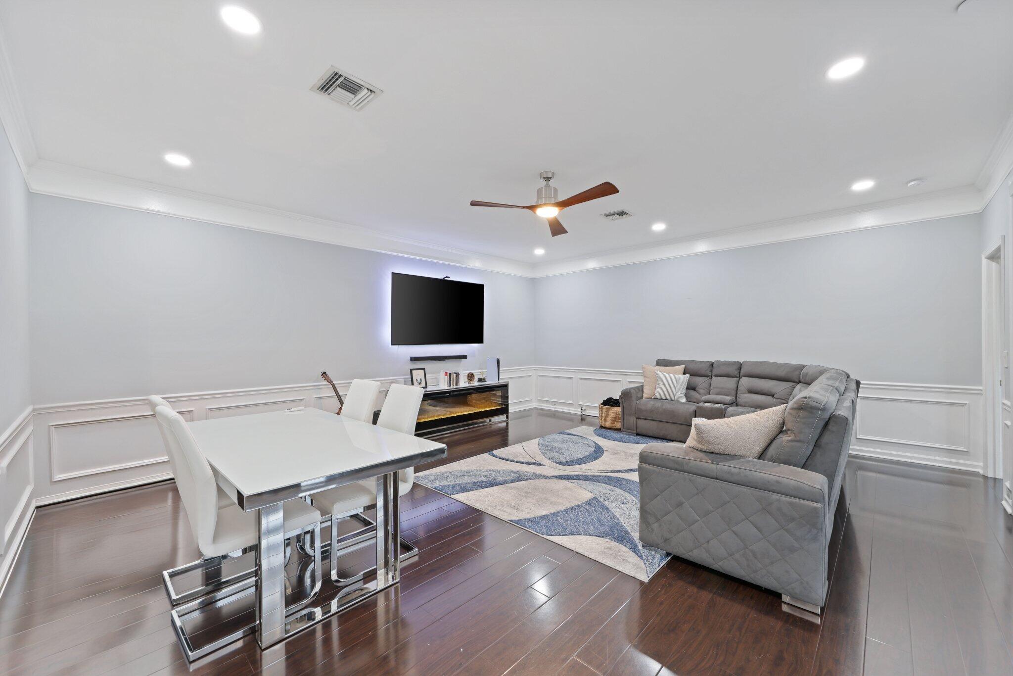 5871 Kelsey Lane