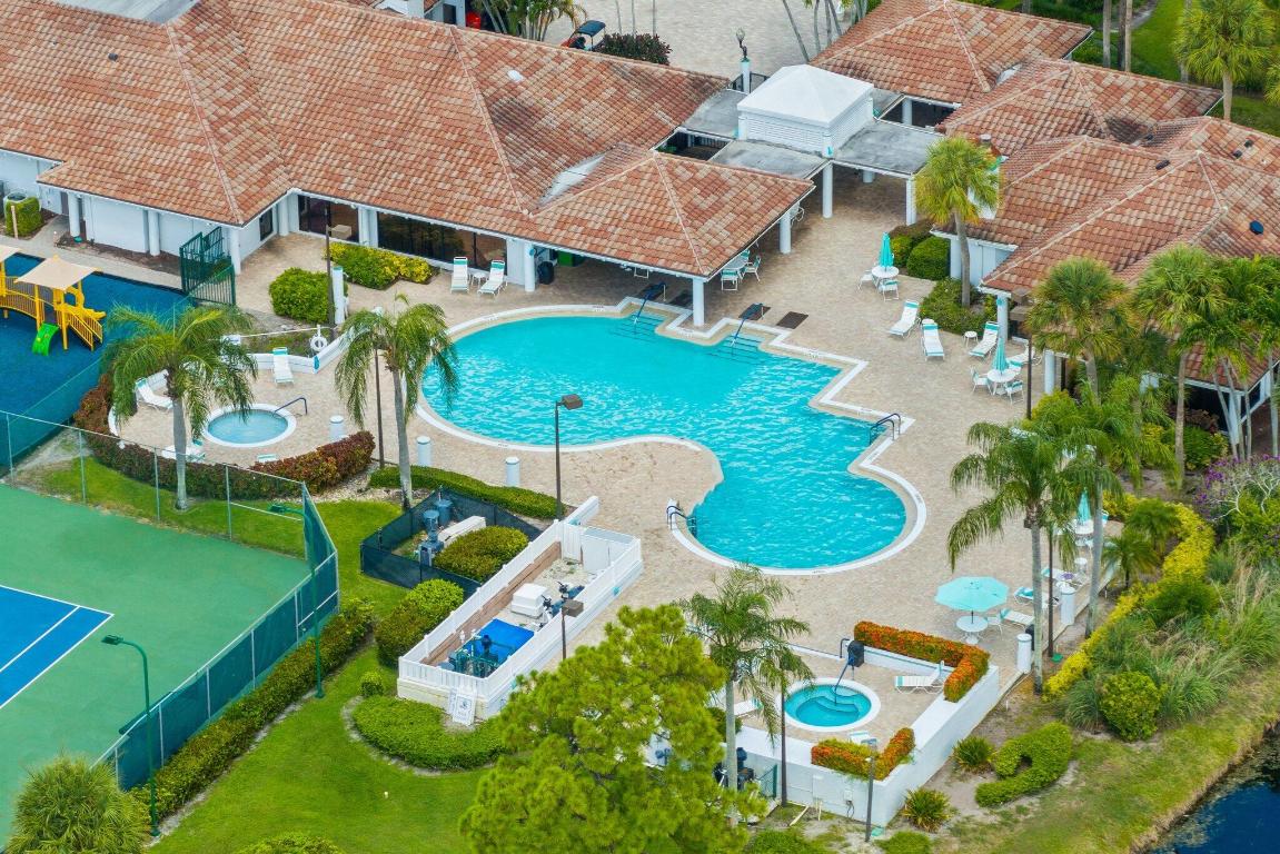 2532 Egret Lake Drive