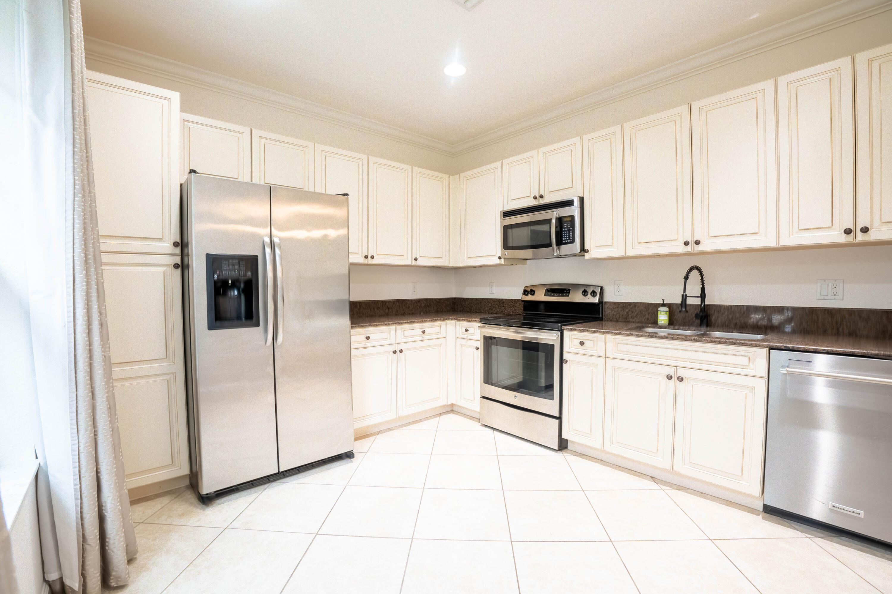 4365 Colony View Drive