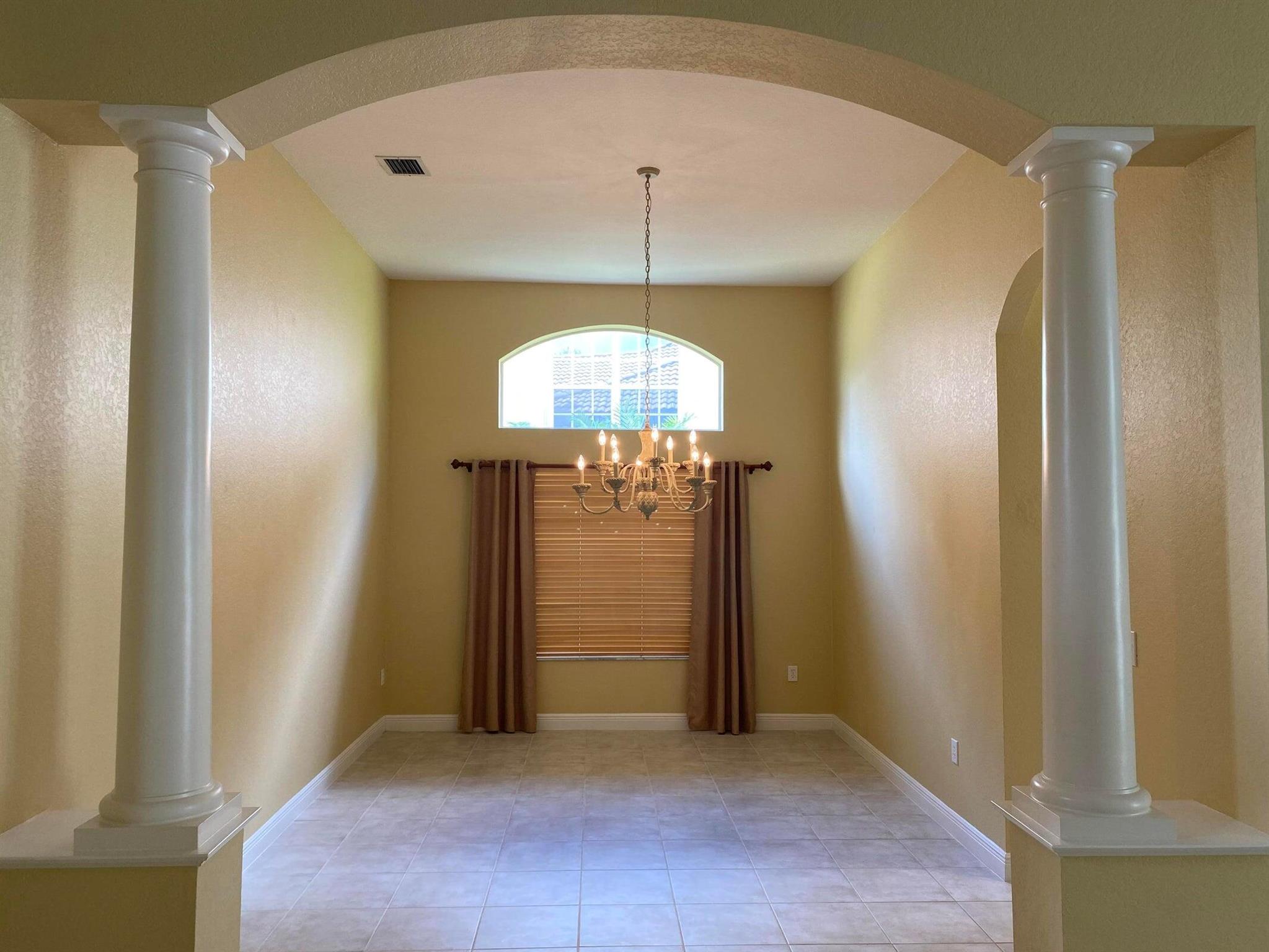 19179 Skyridge Circle