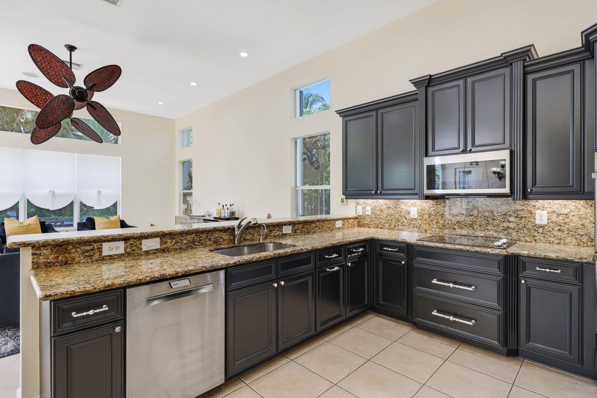 8888 Rockridge Glen Cove