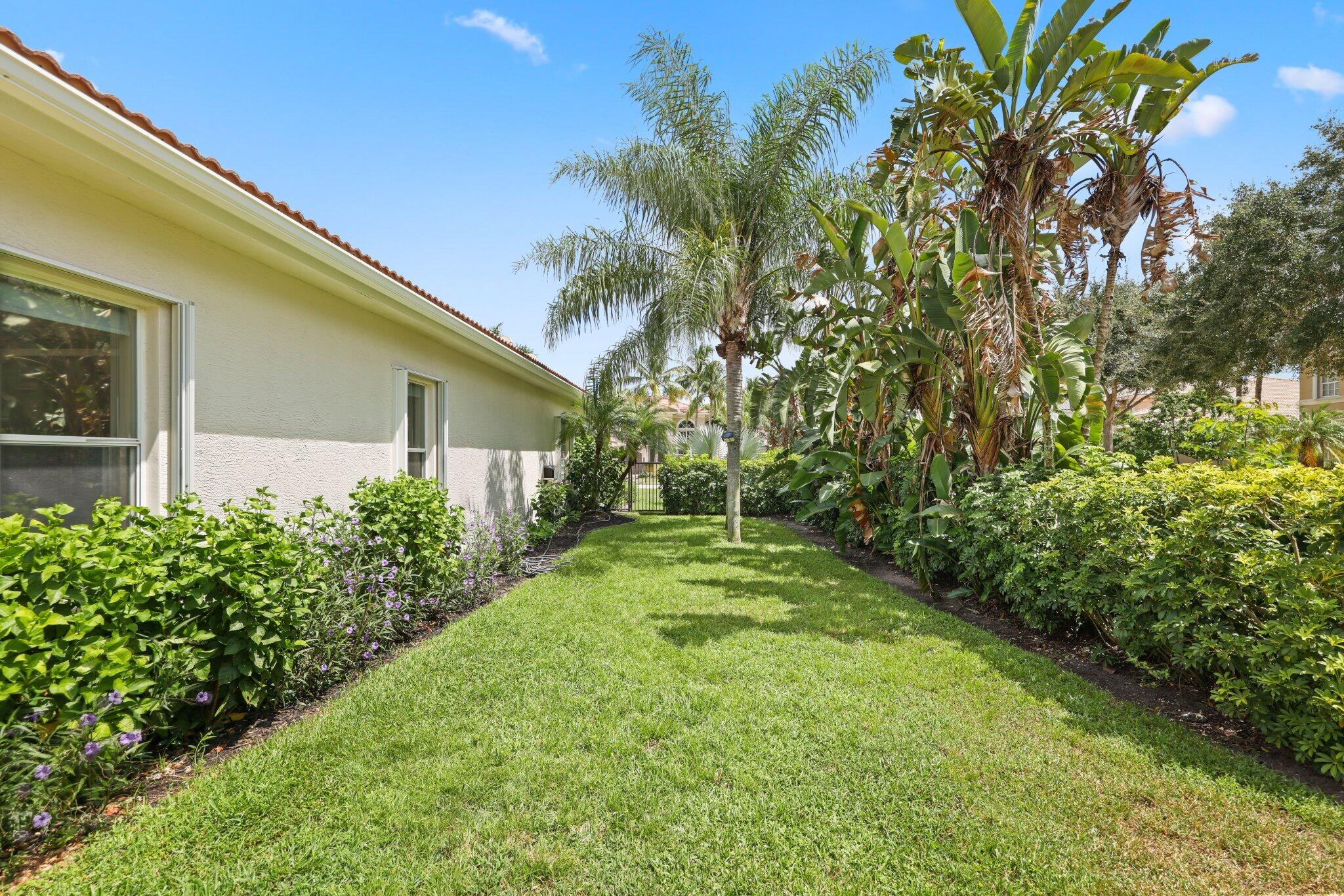 8888 Rockridge Glen Cove