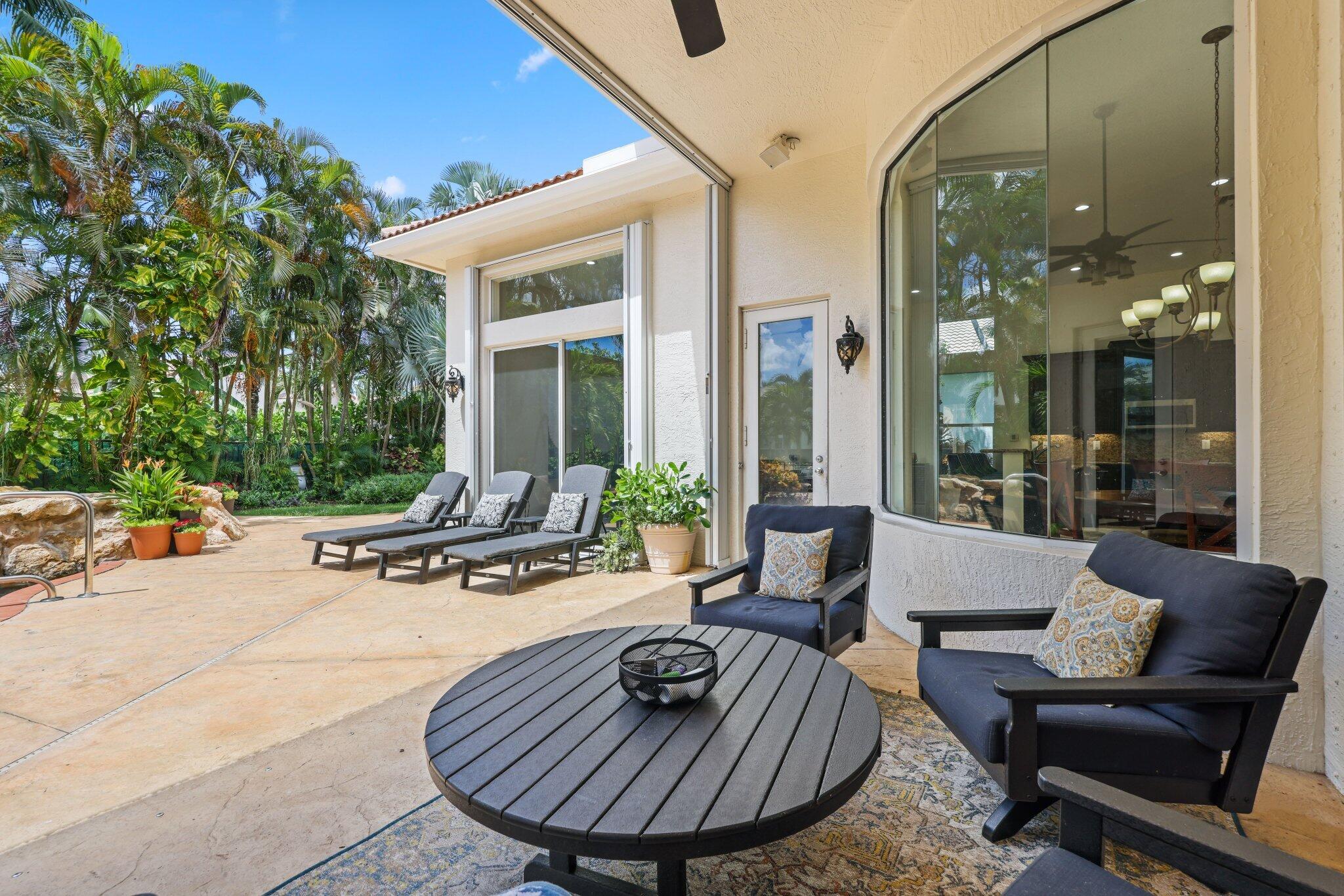 8888 Rockridge Glen Cove