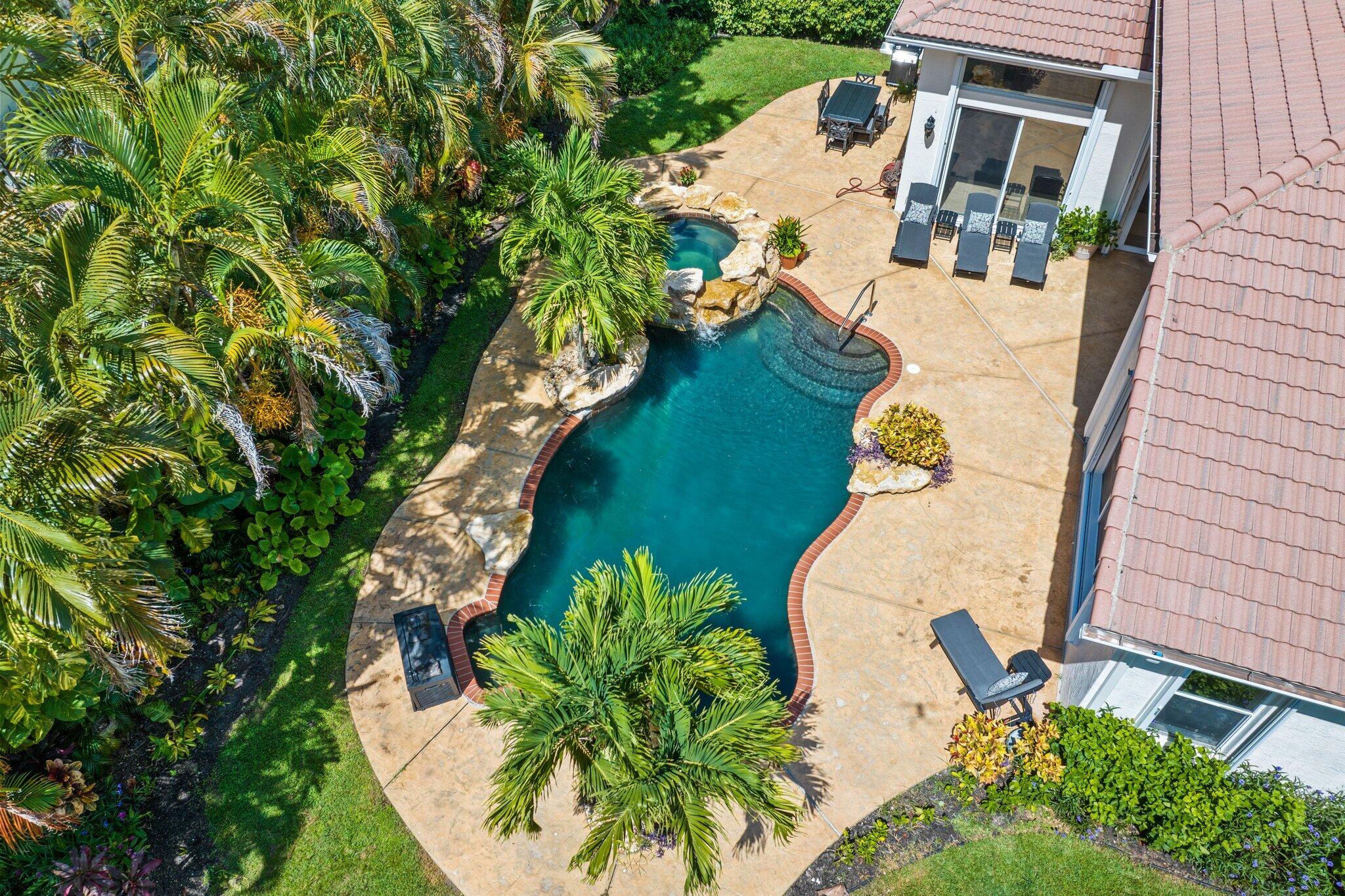 8888 Rockridge Glen Cove