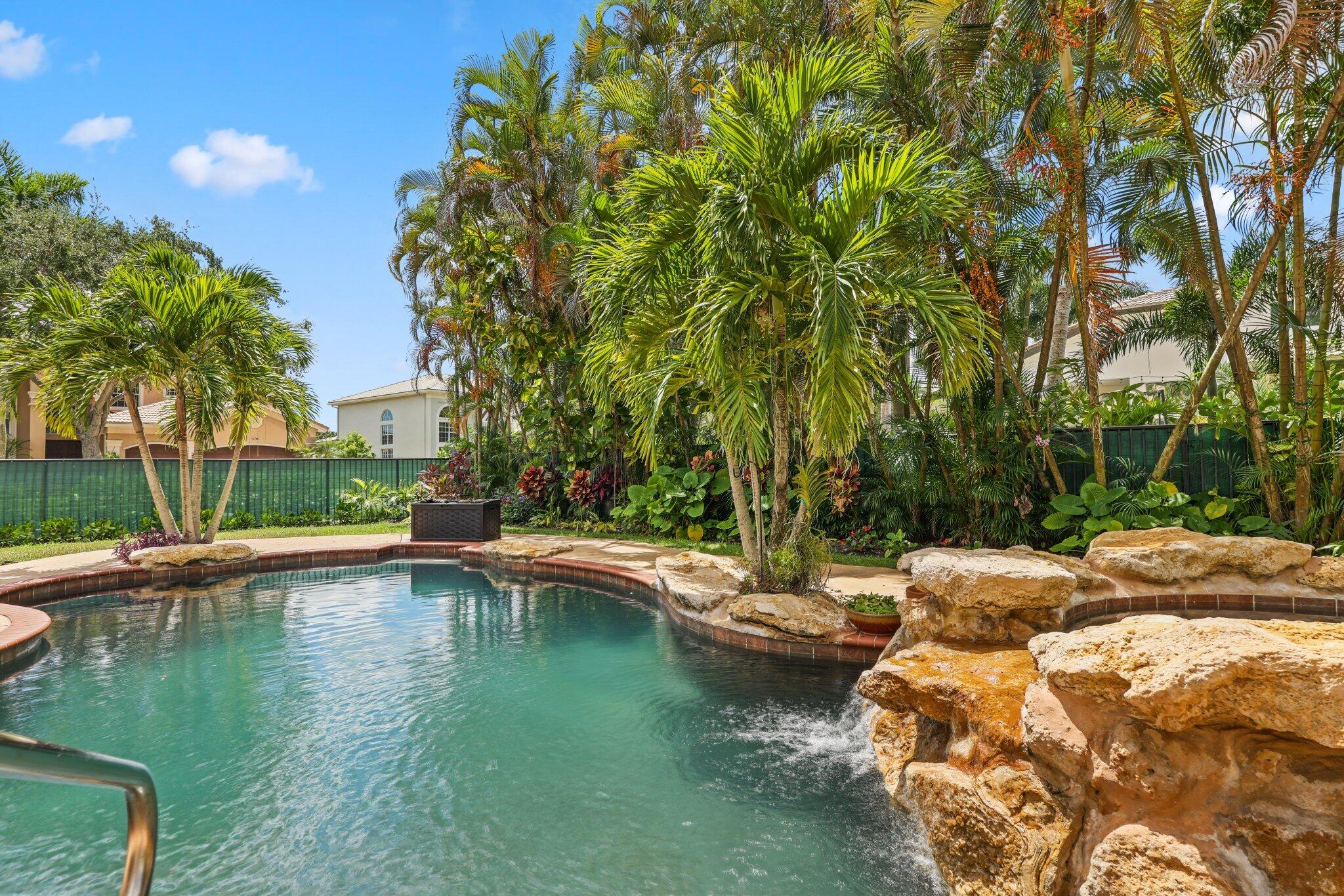 8888 Rockridge Glen Cove